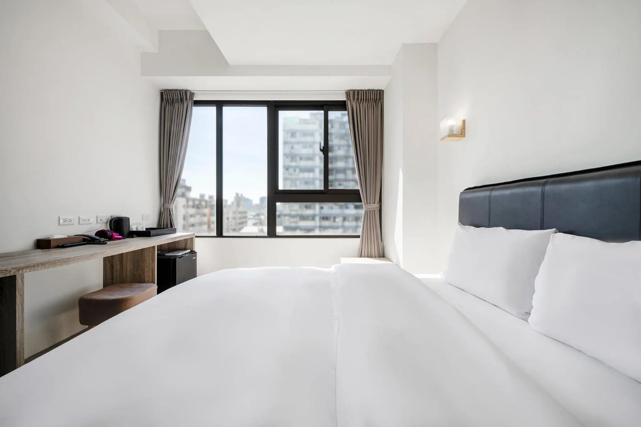 Photo of the whole room, Bed in CHECK inn Express Taichung Fuxing