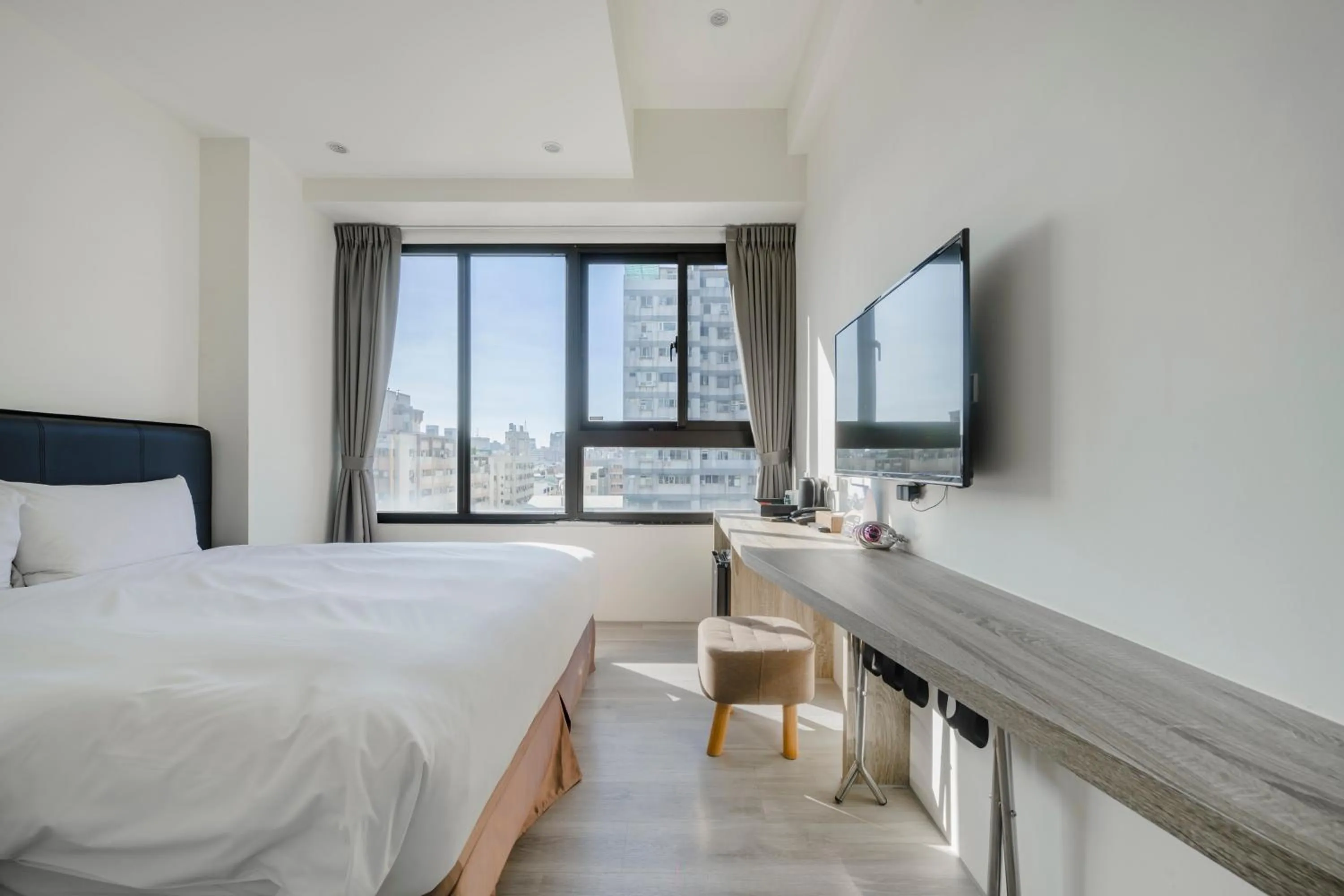 Bed in CHECK inn Express Taichung Fuxing