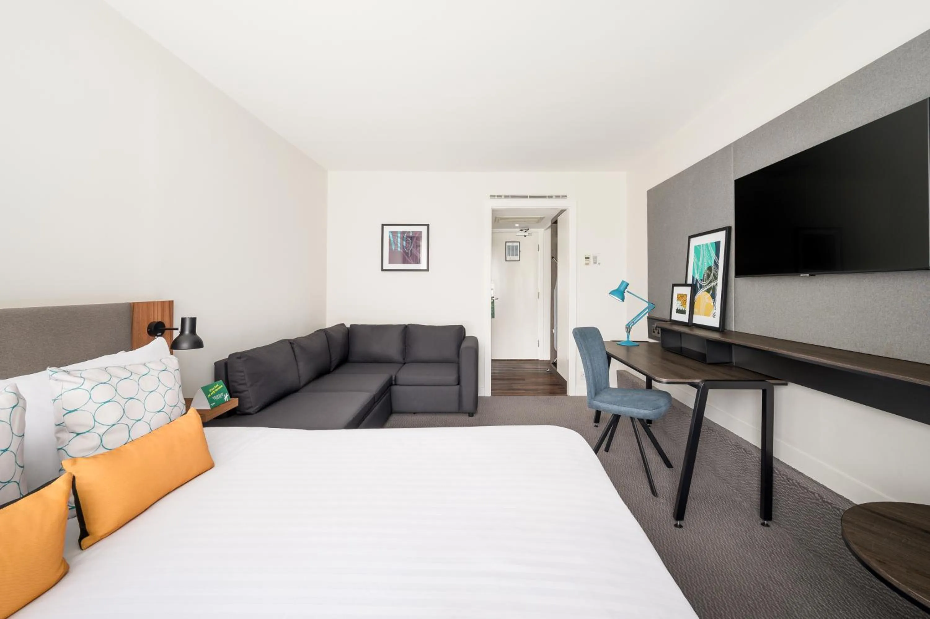 Bed in Holiday Inn Birmingham M6, Jct7 by IHG