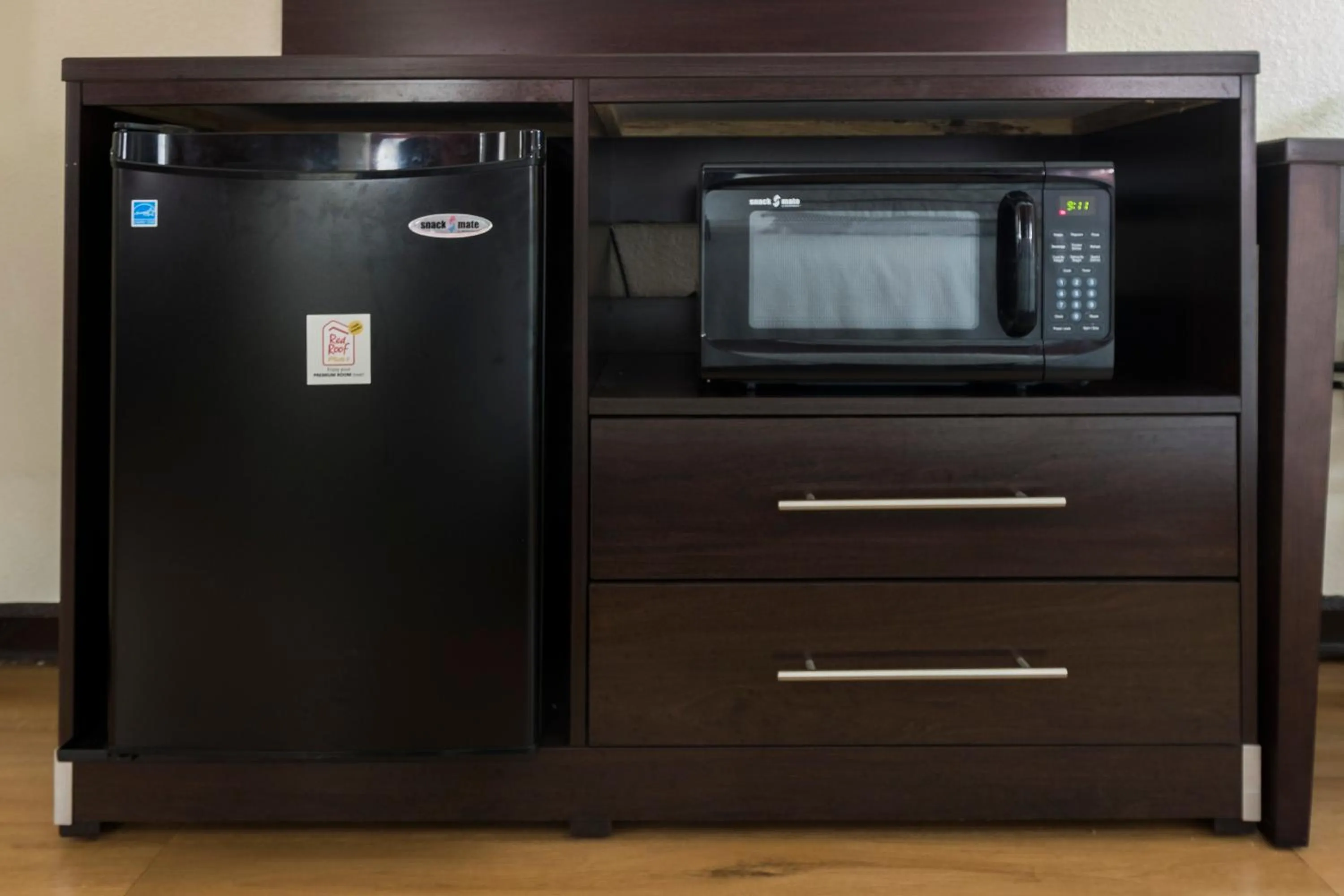 Photo of the whole room in Red Roof Inn PLUS+ & Suites Opelika