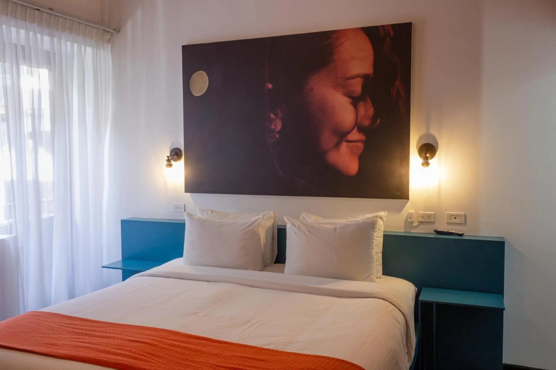 Bed in Tantalo Hotel - Kitchen - Roofbar