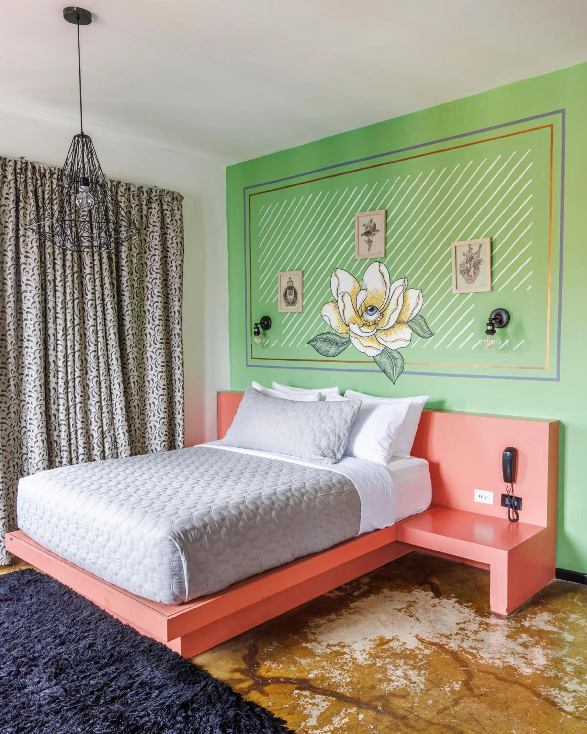 Bed in Tantalo Hotel - Kitchen - Roofbar