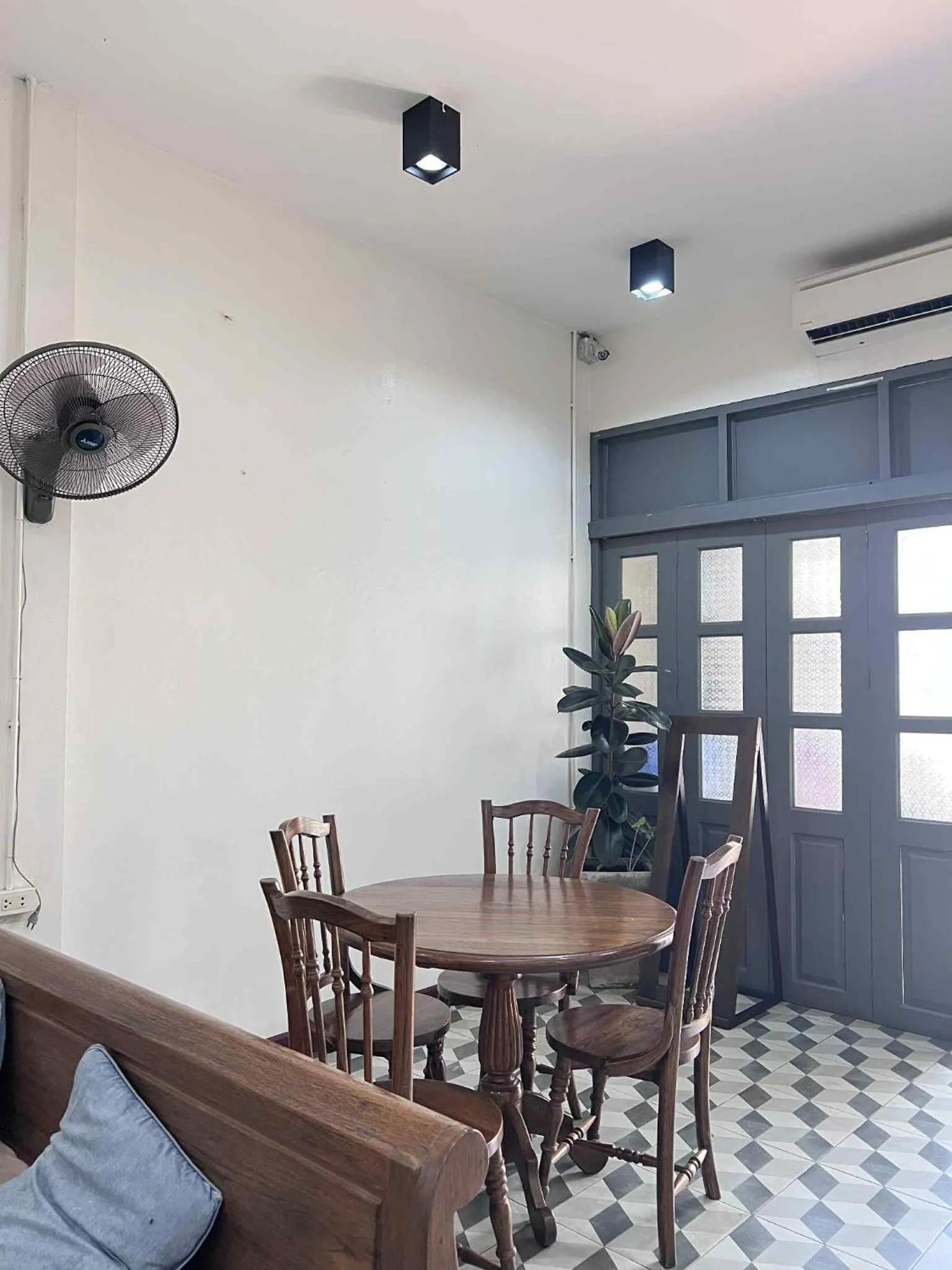 Restaurant/places to eat in Chato Hostel