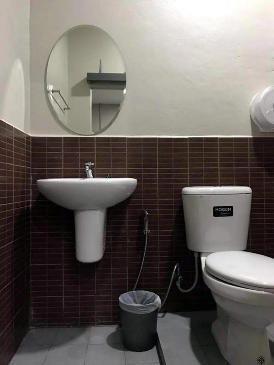 Toilet in Chato Hostel