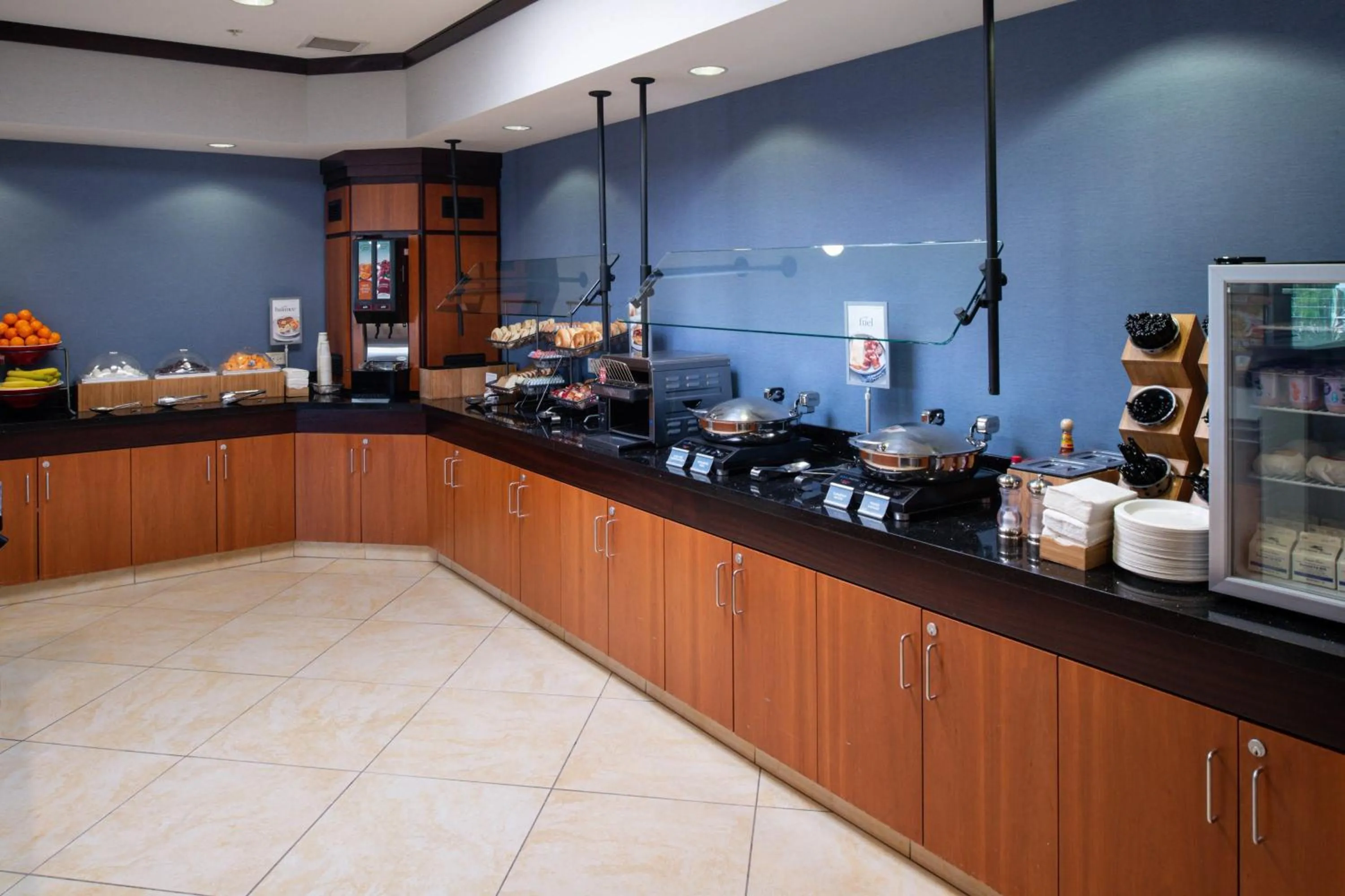 Breakfast in Fairfield Inn & Suites Santa Cruz - Capitola