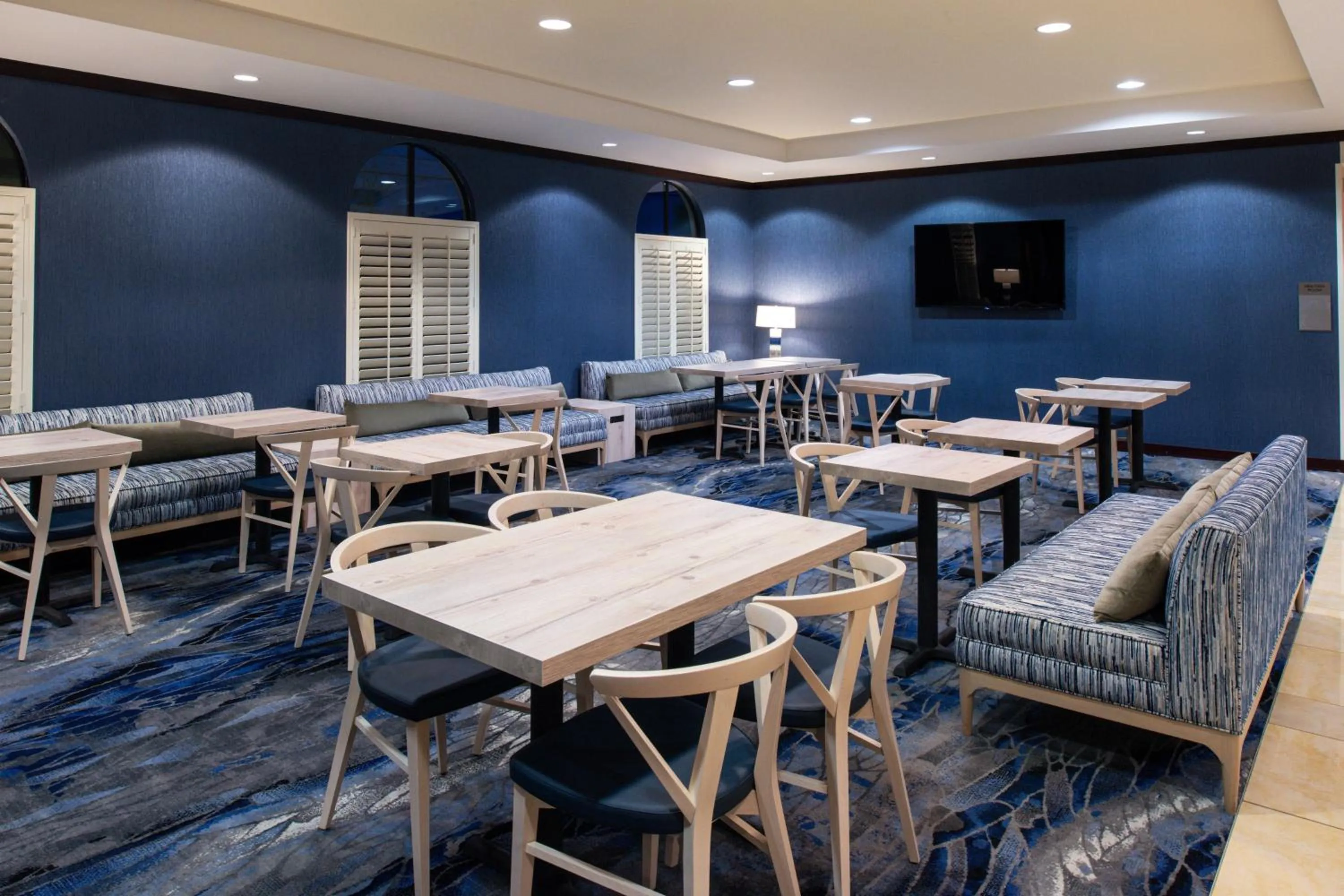 Lounge or bar in Fairfield Inn & Suites Santa Cruz - Capitola