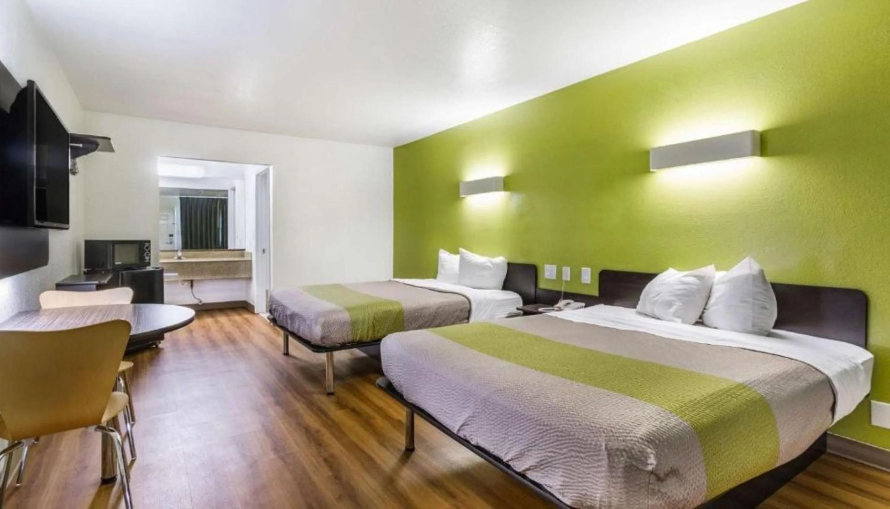 Bedroom, Bed in Motel 6-San Marcos, TX - North