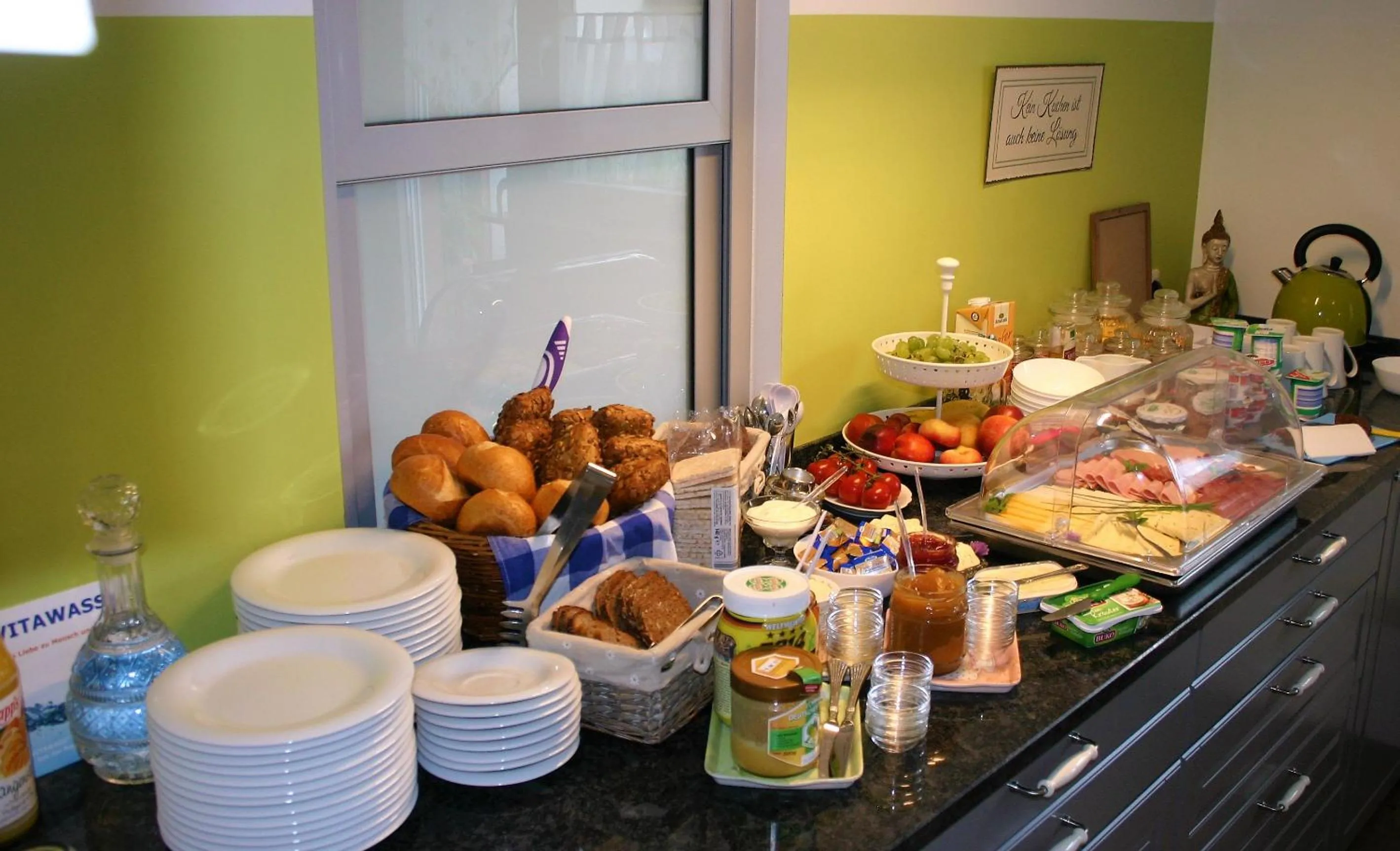 Buffet breakfast in Pension Weinig