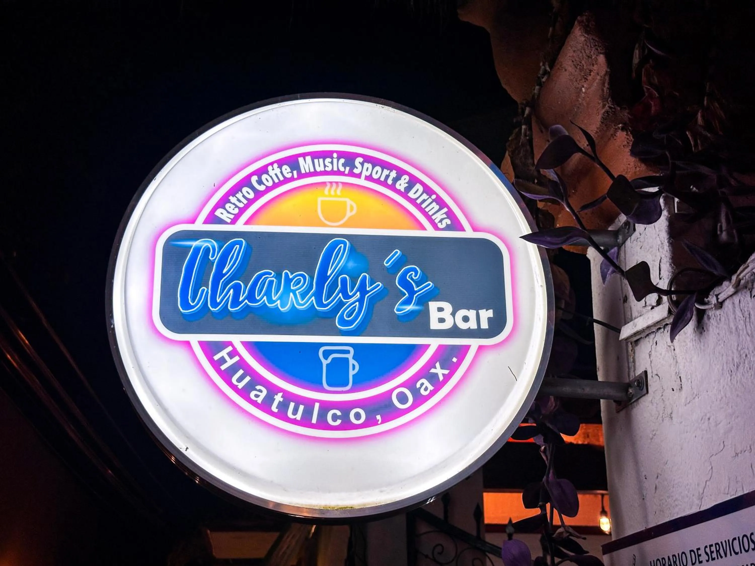 Lounge or bar in Best Western Posada Chahue