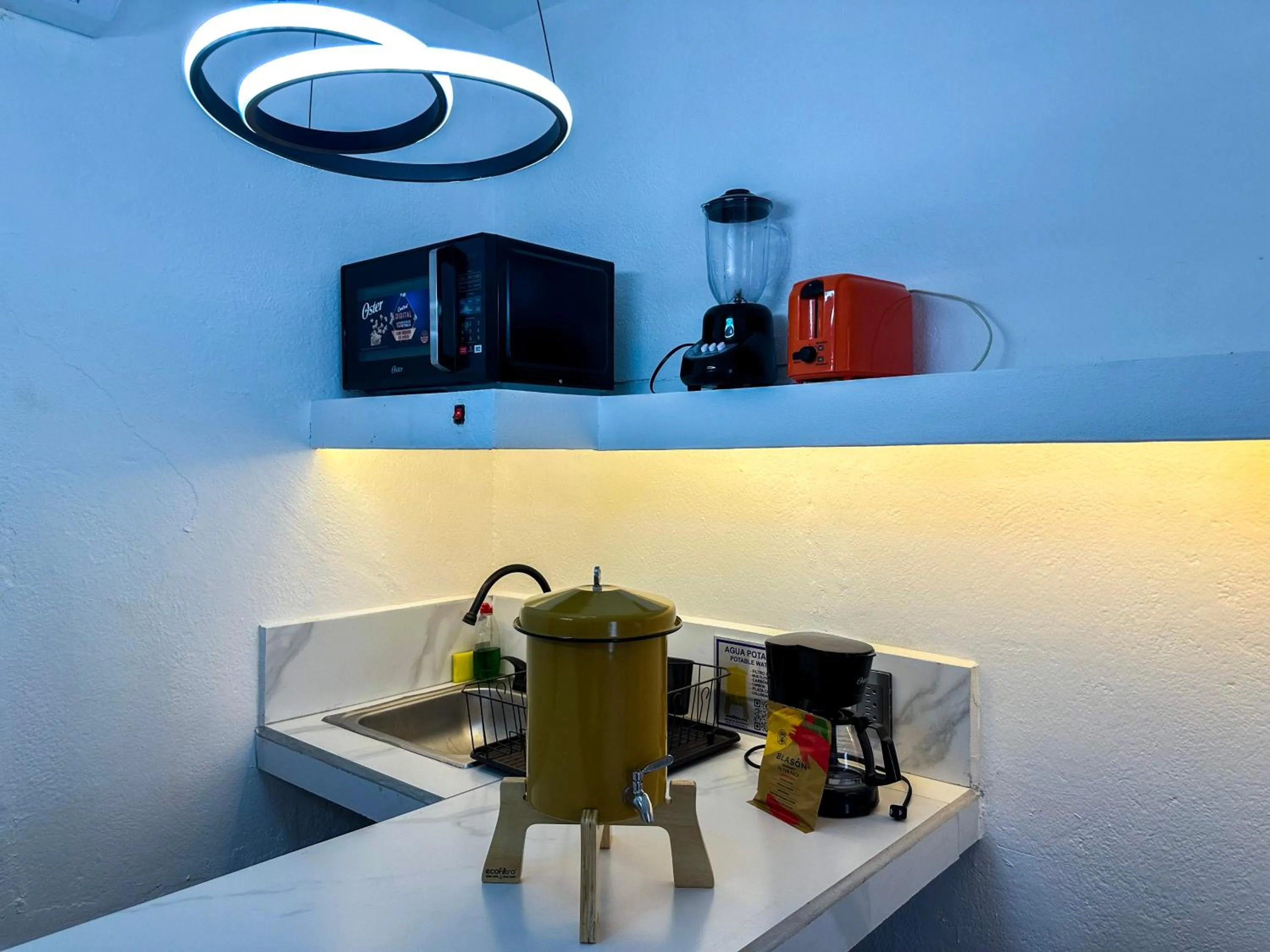 Kitchen or kitchenette in Best Western Posada Chahue