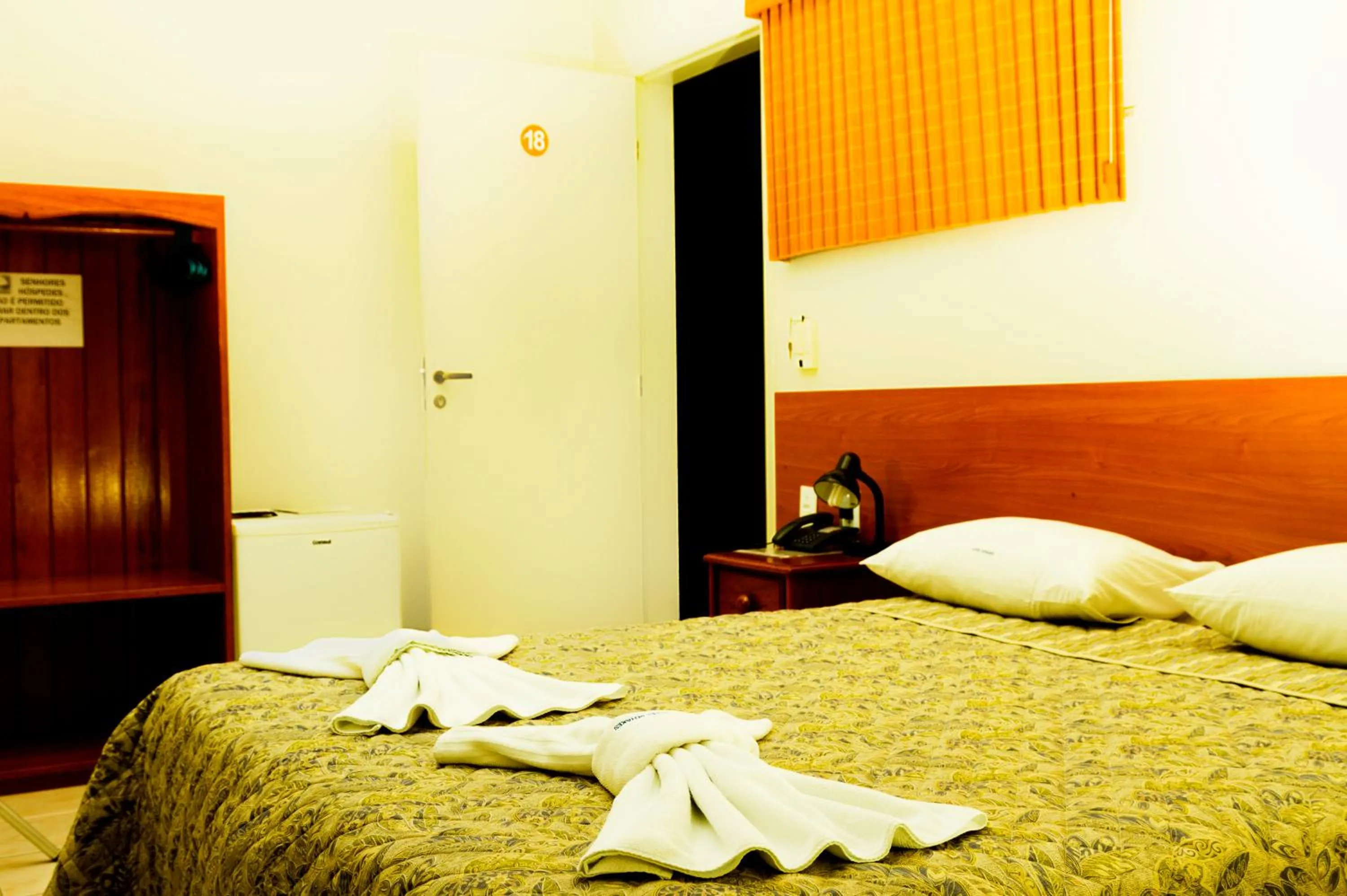 Bedroom, Bed in Hotel Poyares