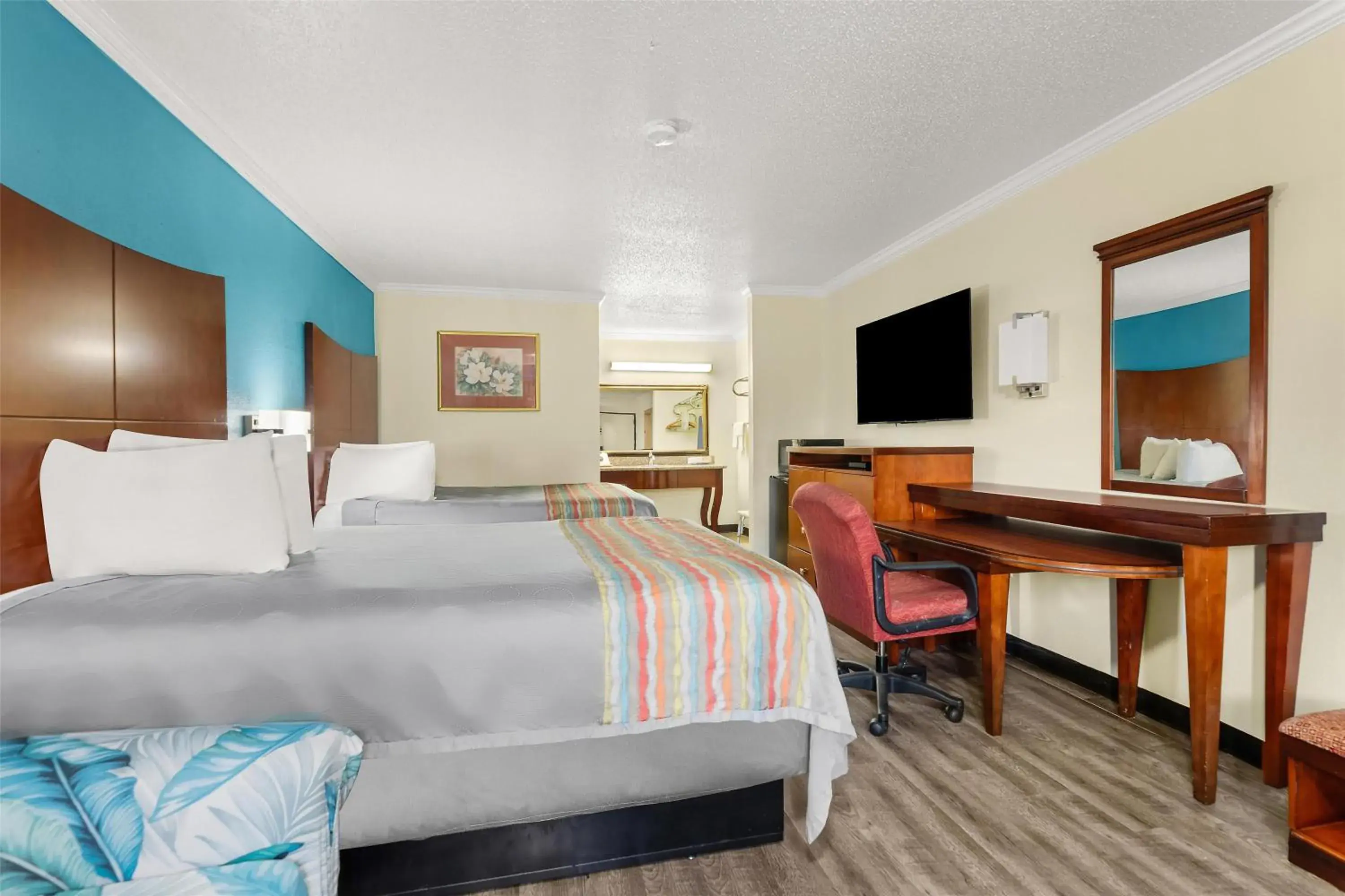 Double Room with Two Double Beds- Smoking in America's Best Value Inn and Suites Double Room with Two Double Beds- Smoking in America's Best Value Inn and Suites