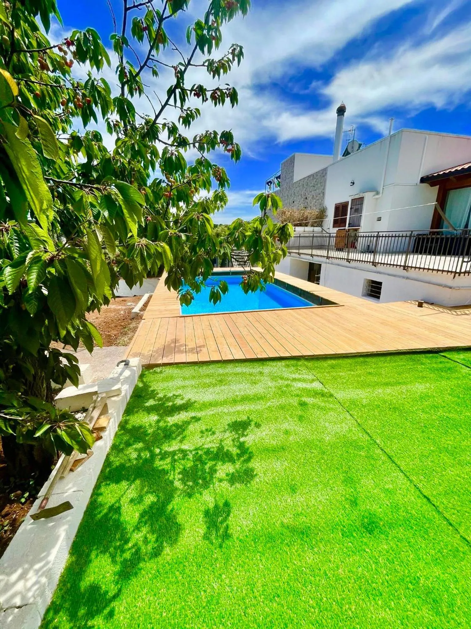 Pool view in La casa di Colino e Annina