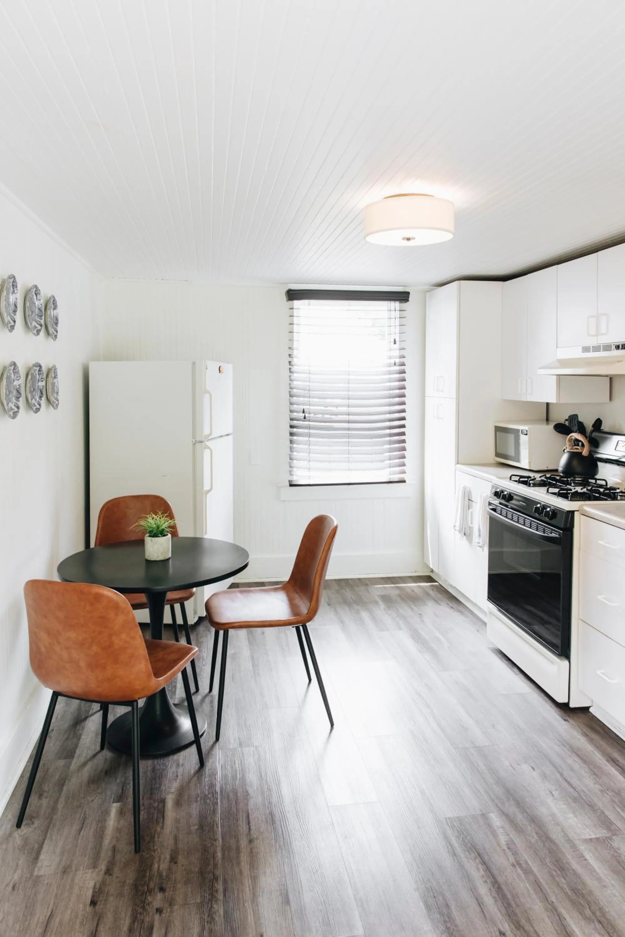 Kitchen or kitchenette in Sonoma's Best Guest Cottages