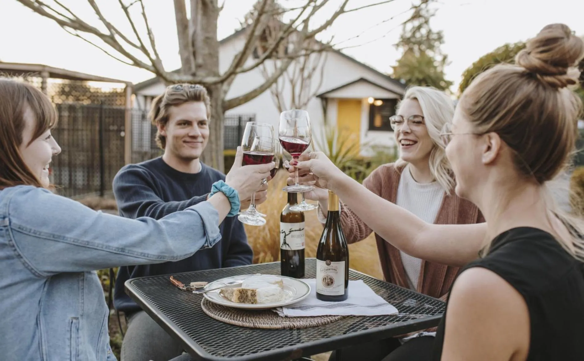 People in Sonoma's Best Guest Cottages