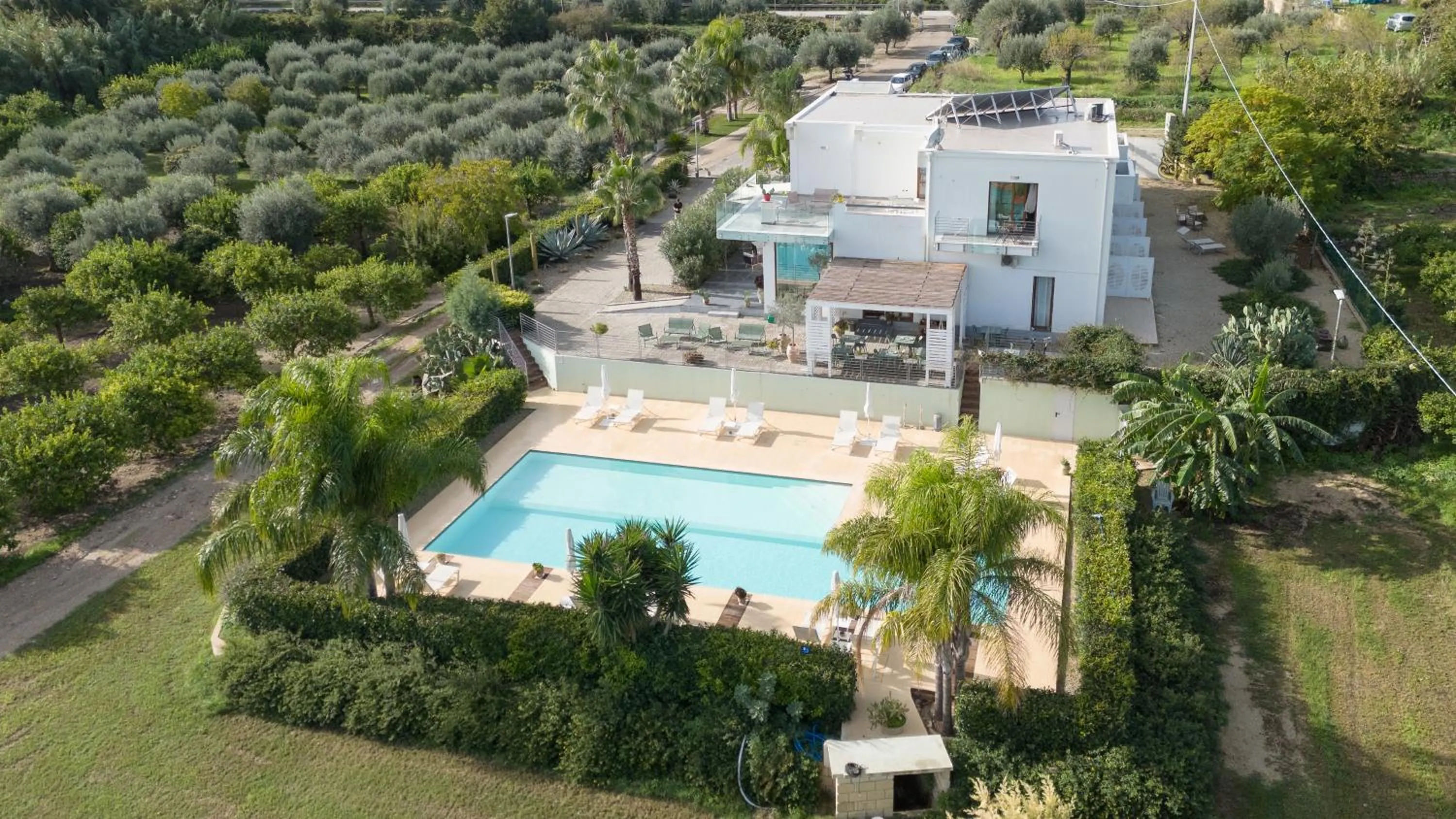 Property building in Villa Landolina