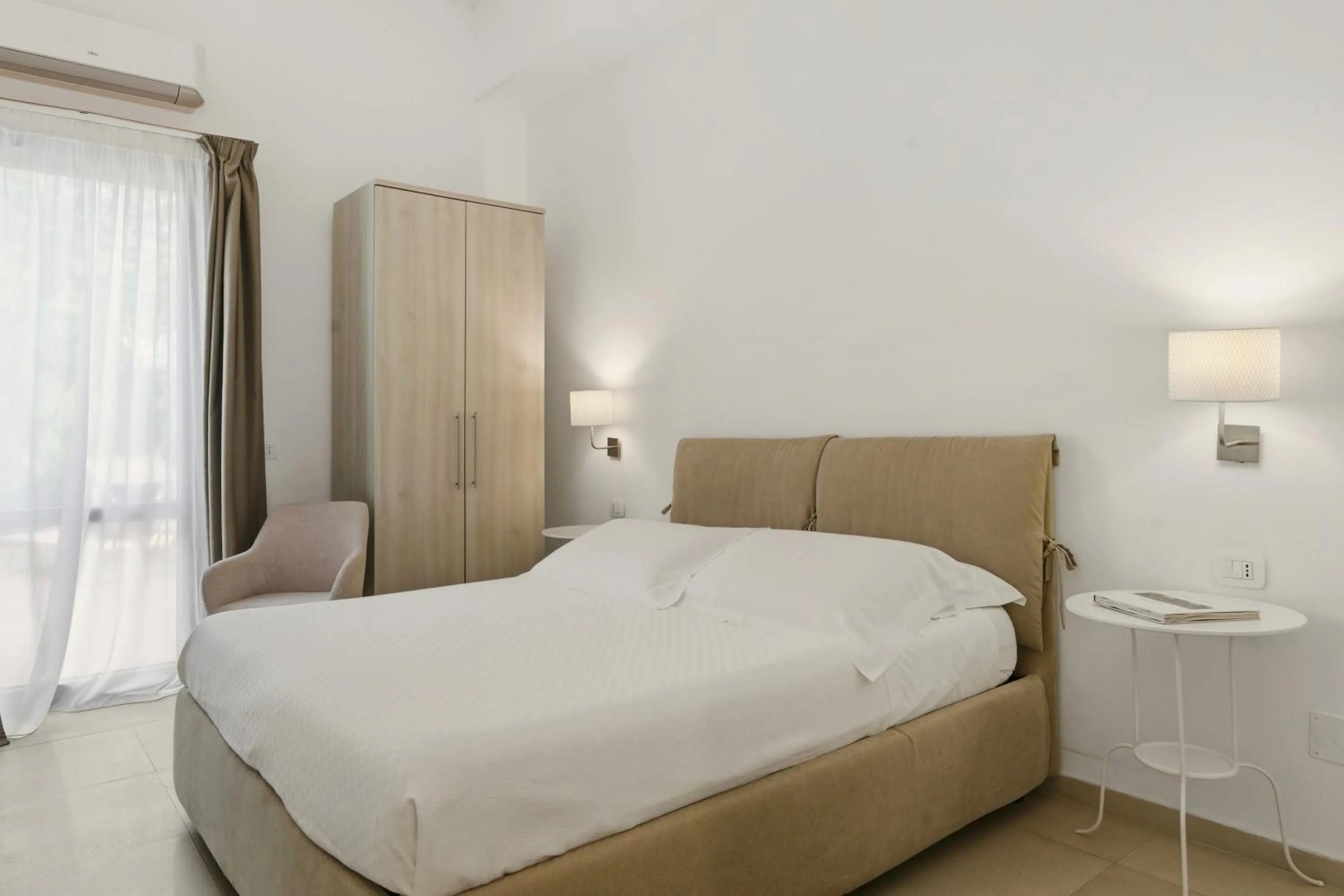 Photo of the whole room, Bed in Villa Landolina