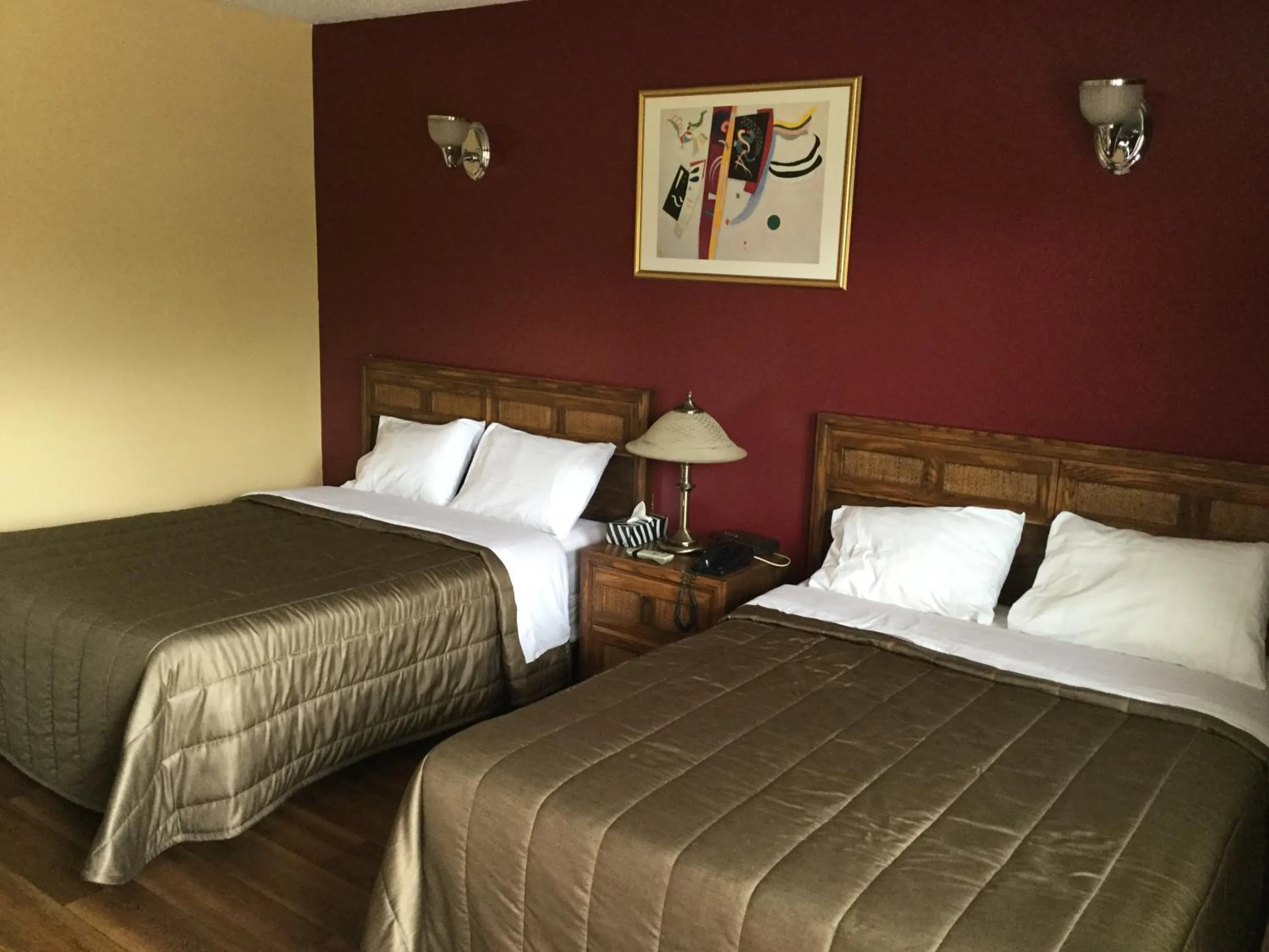 Photo of the whole room, Bed in Hotel Motel Hospitalité