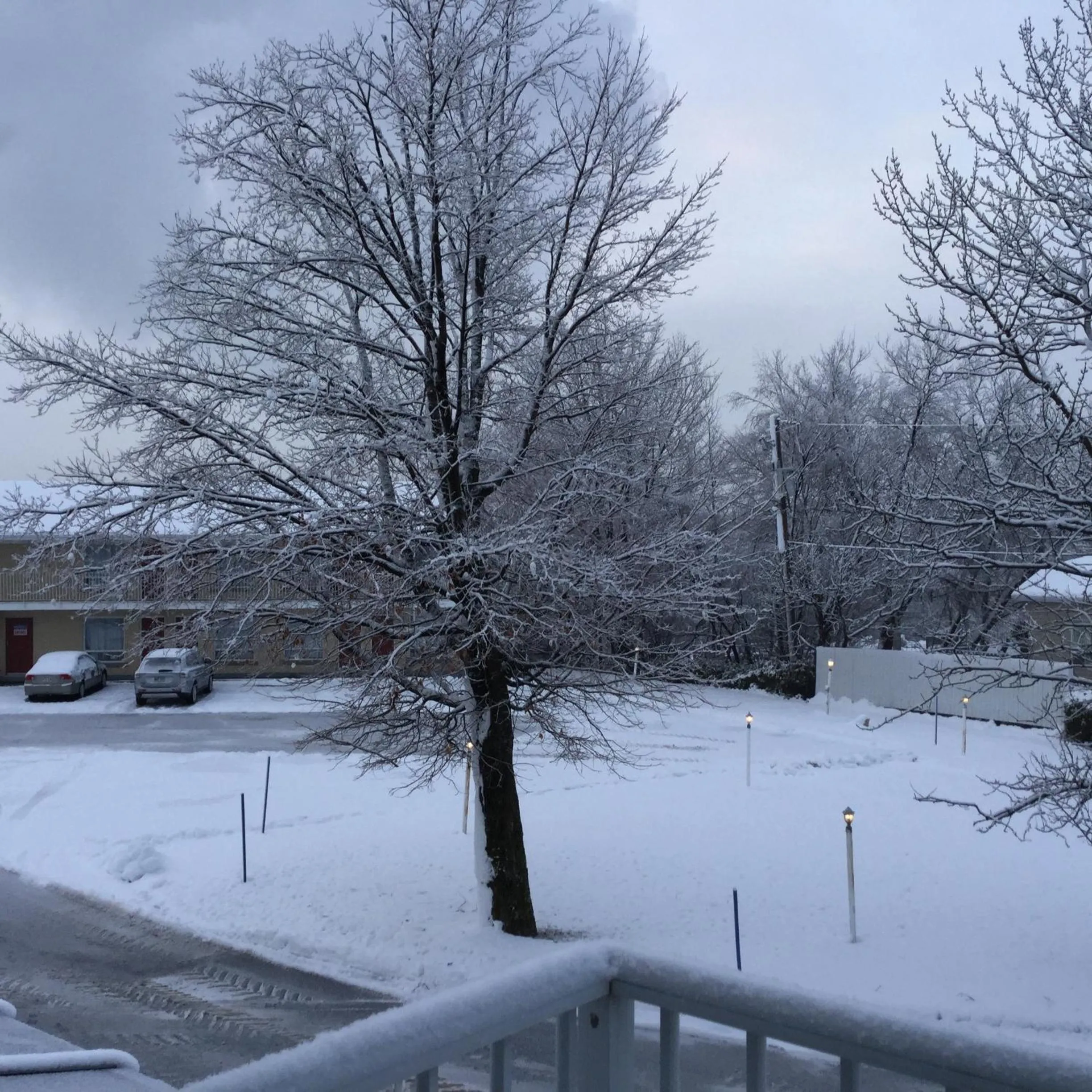 Property building in Hotel Motel Hospitalité