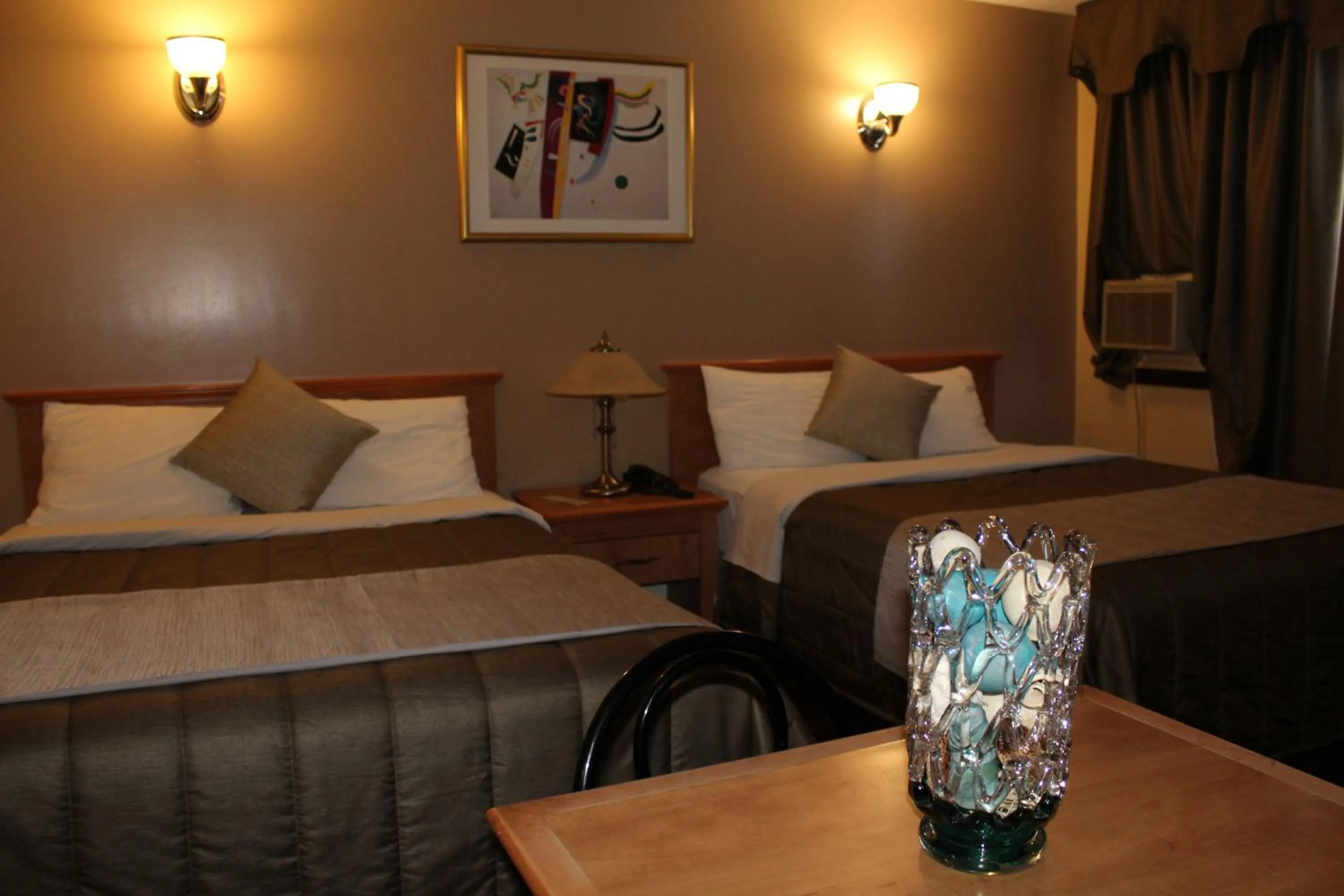 Photo of the whole room, Bed in Hotel Motel Hospitalité