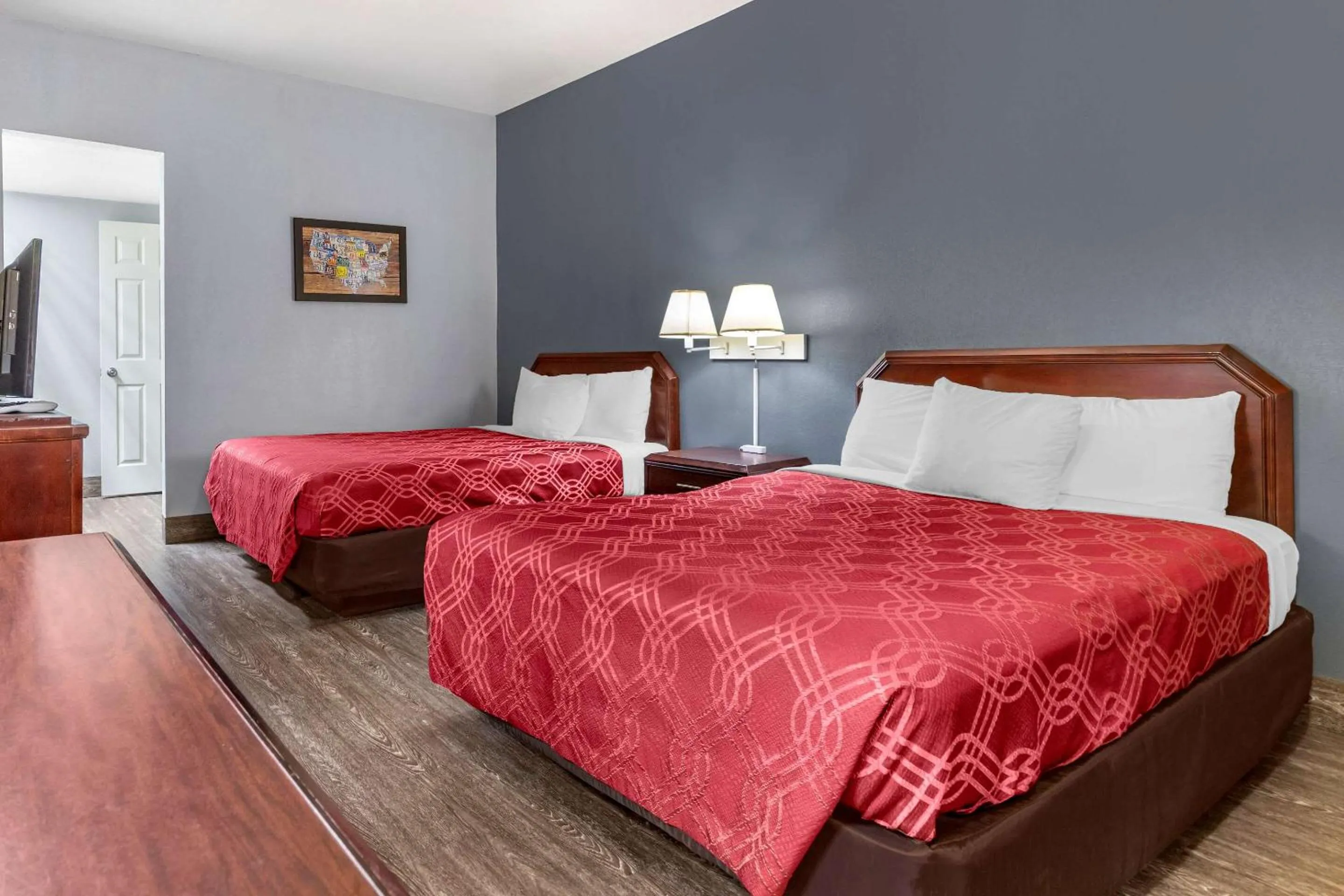 Photo of the whole room in Econolodge Junction