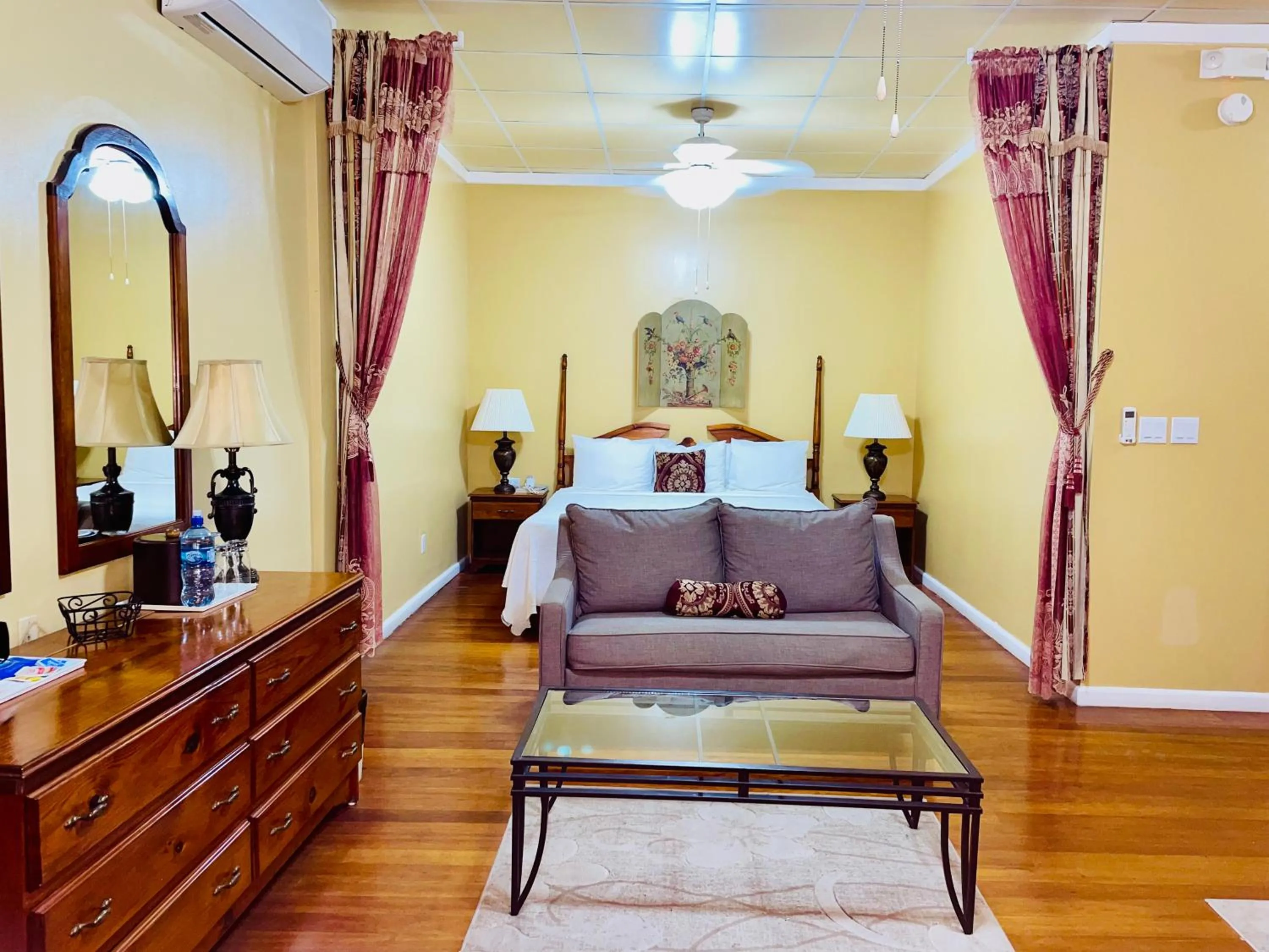 Bedroom, Bed in The Great House Inn