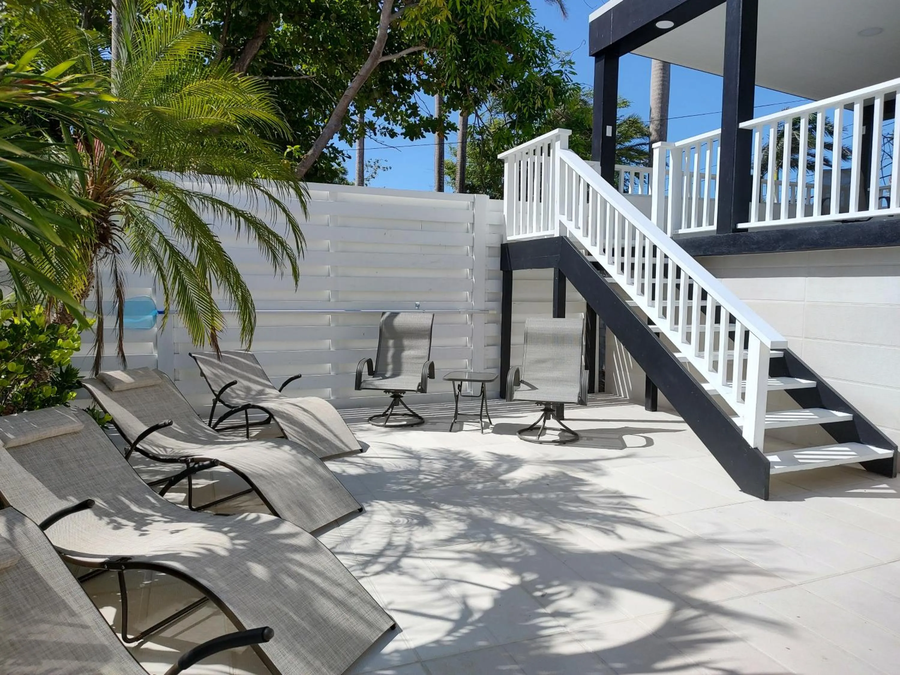 Swimming pool in The Great House Inn