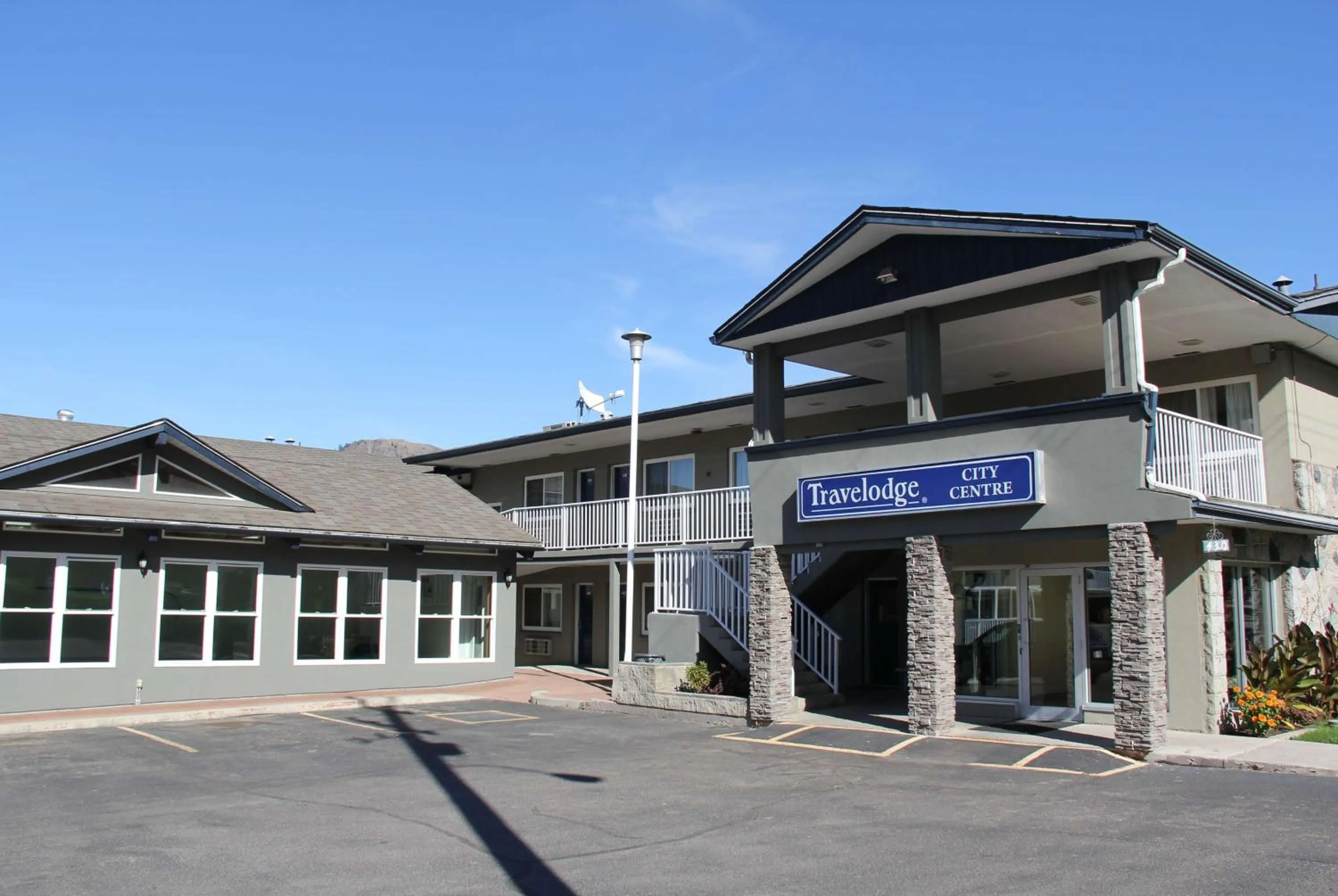 Property building in Travelodge by Wyndham Kamloops