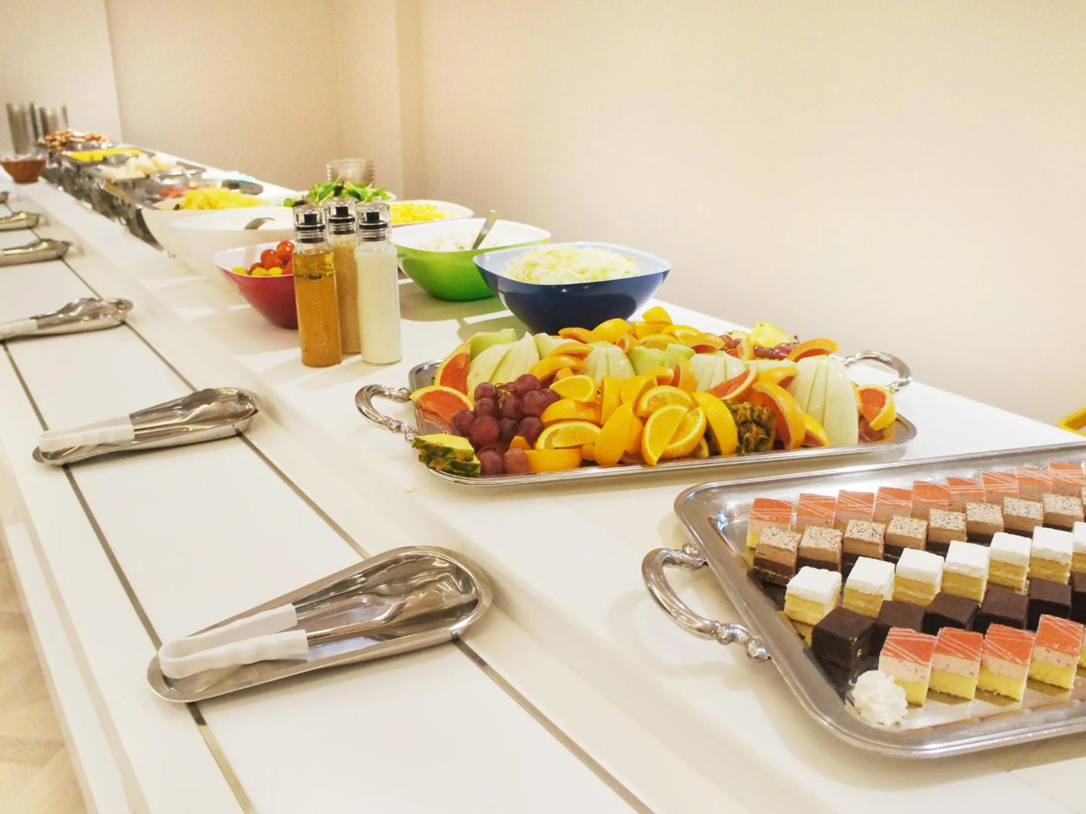 Buffet breakfast in Hotel Abest Grande Okayama