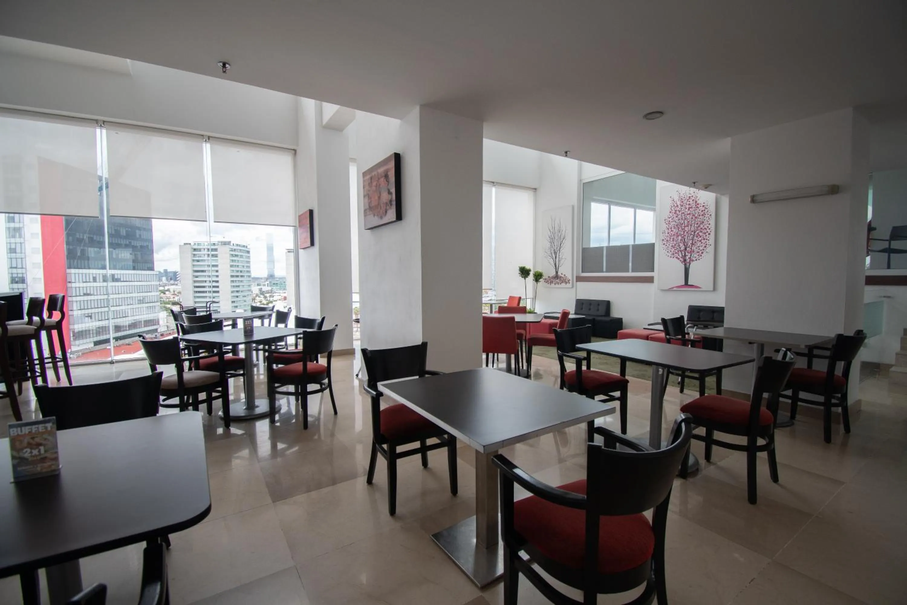 Restaurant/places to eat in La Quinta by Wyndham Puebla Palmas Angelopolis