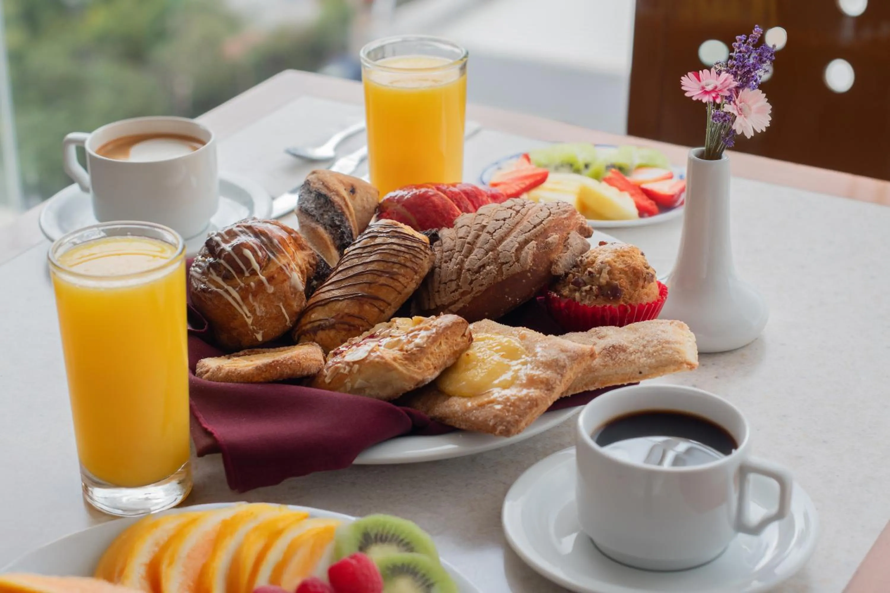 Breakfast in La Quinta by Wyndham Puebla Palmas Angelopolis