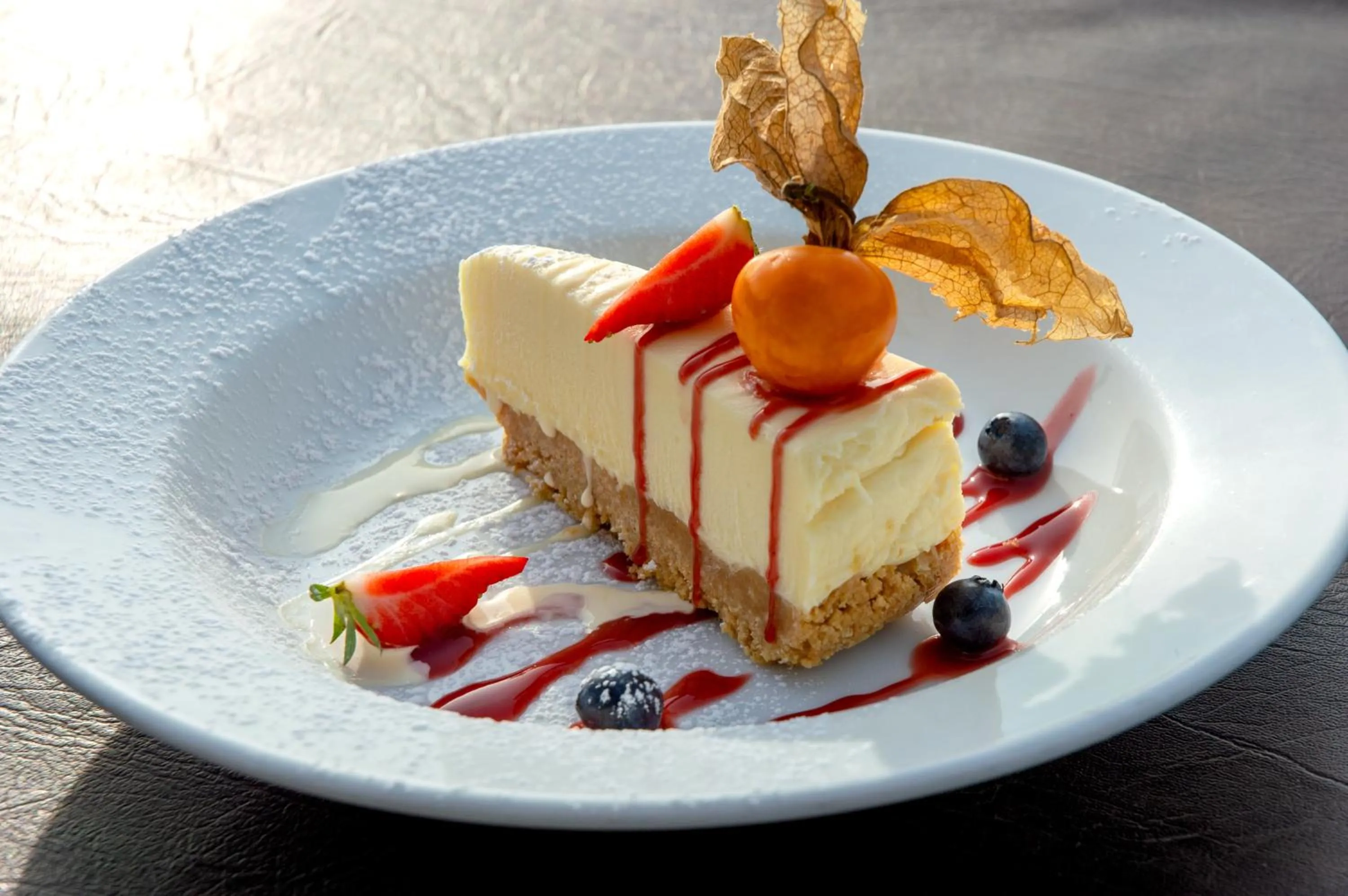 Food and drinks in Holly Tree Hotel, Swimming Pool & Hot Tub