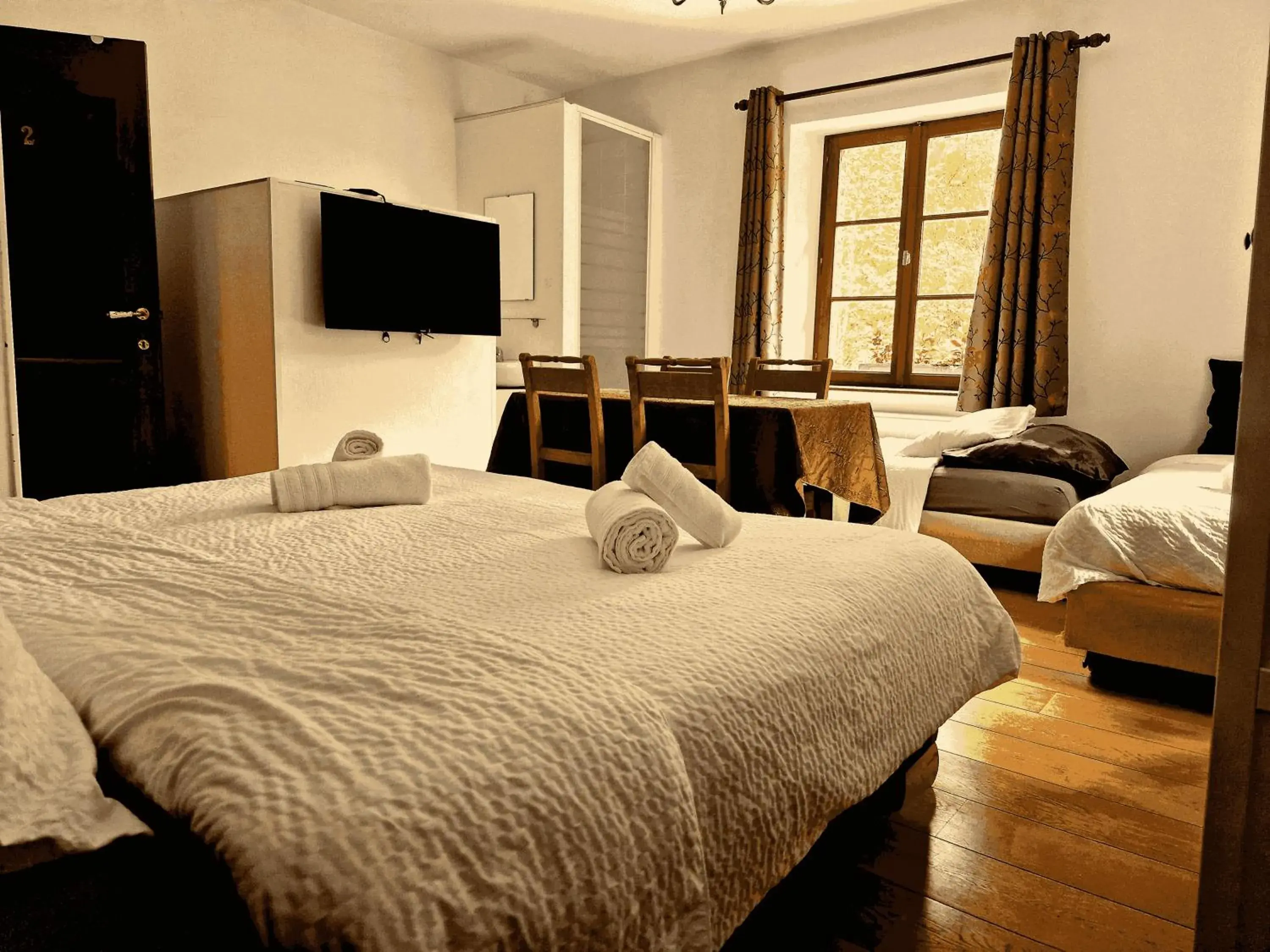 Triple Room in B&B La Source de la Géronstère Triple Room in B&B La Source de la Géronstère