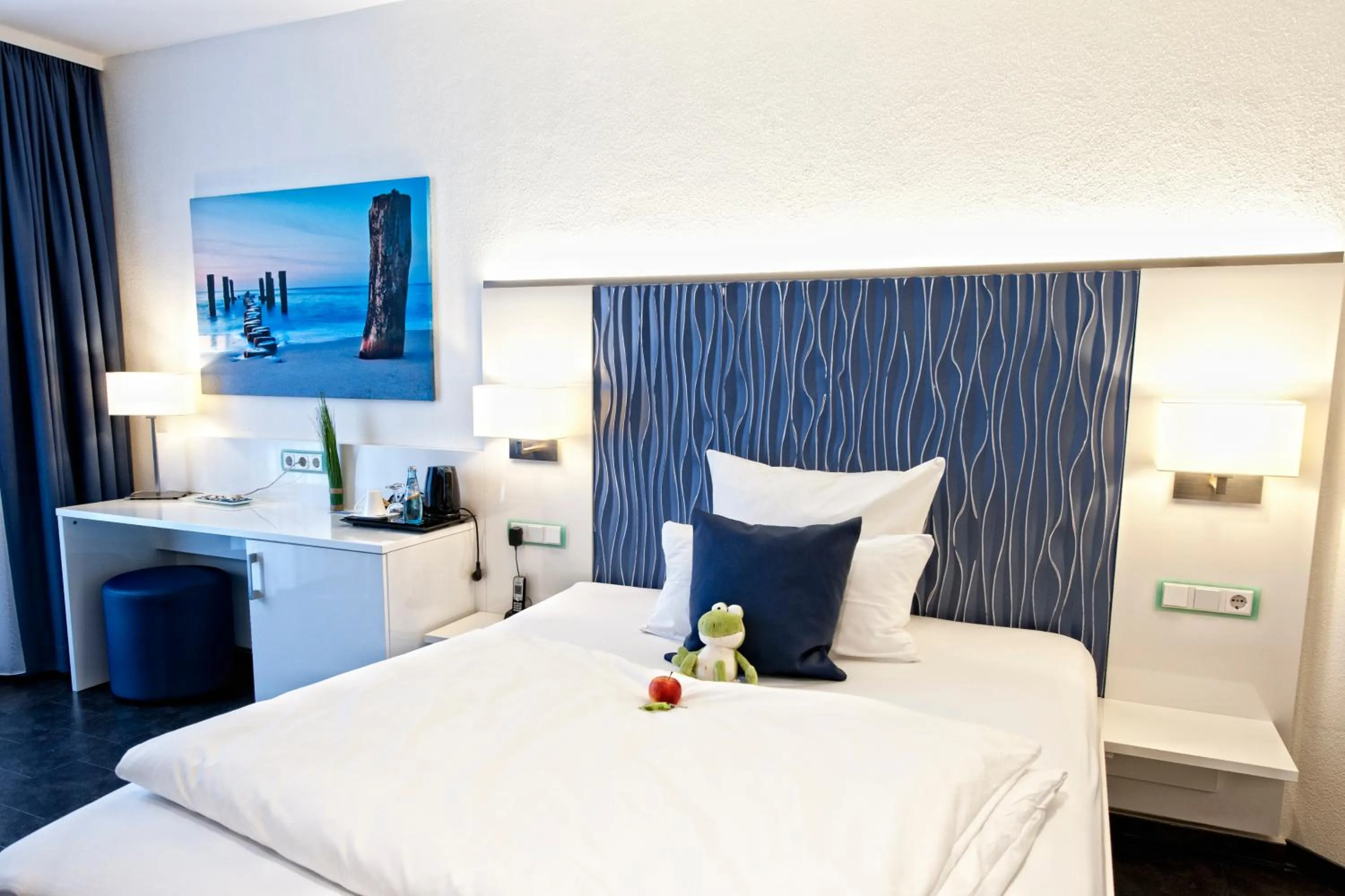 Living room, Bed in Hotel Jungstil