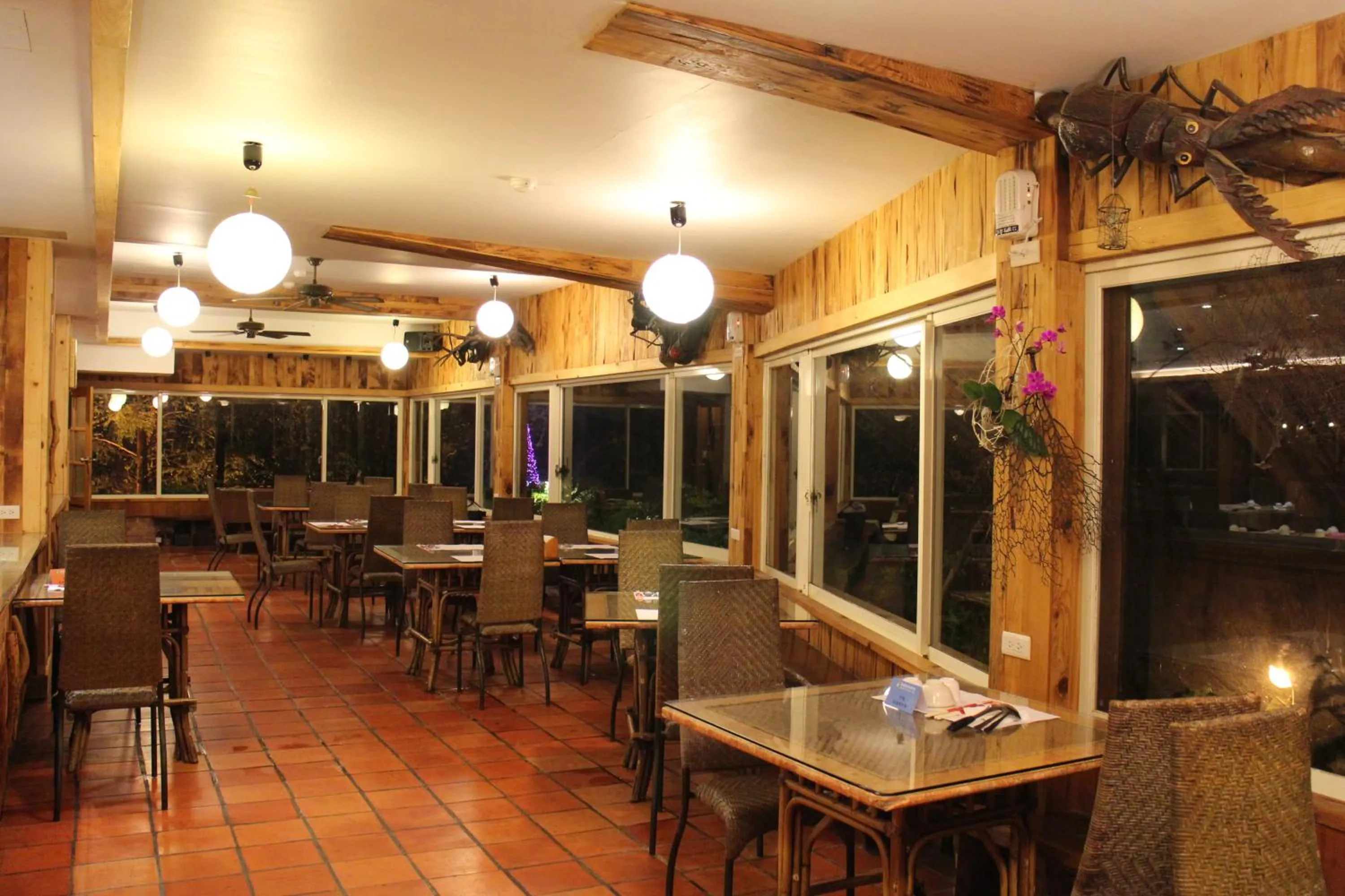 Restaurant/places to eat in Shangrila Leisure Farm