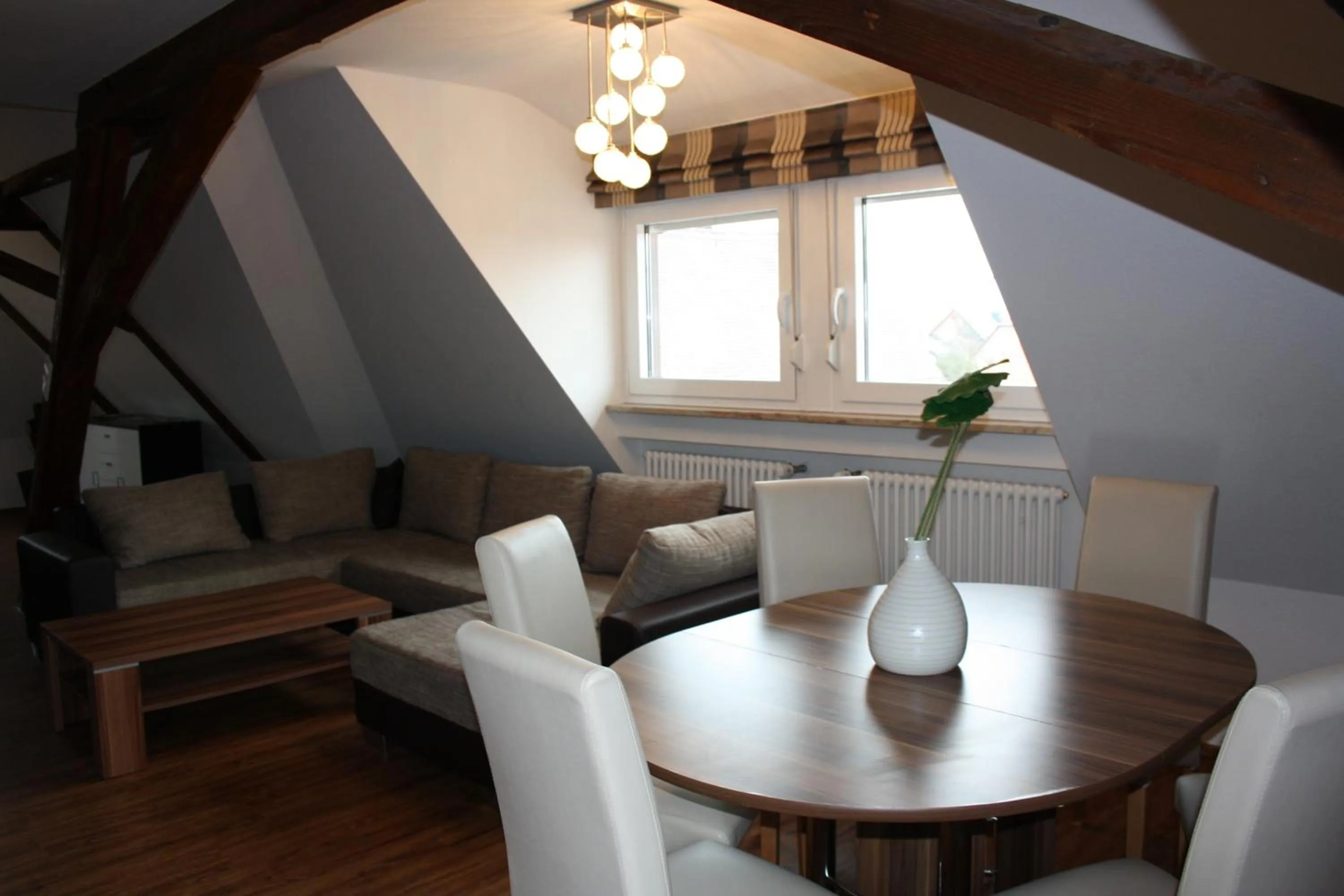 Dining area in Thai Tawan