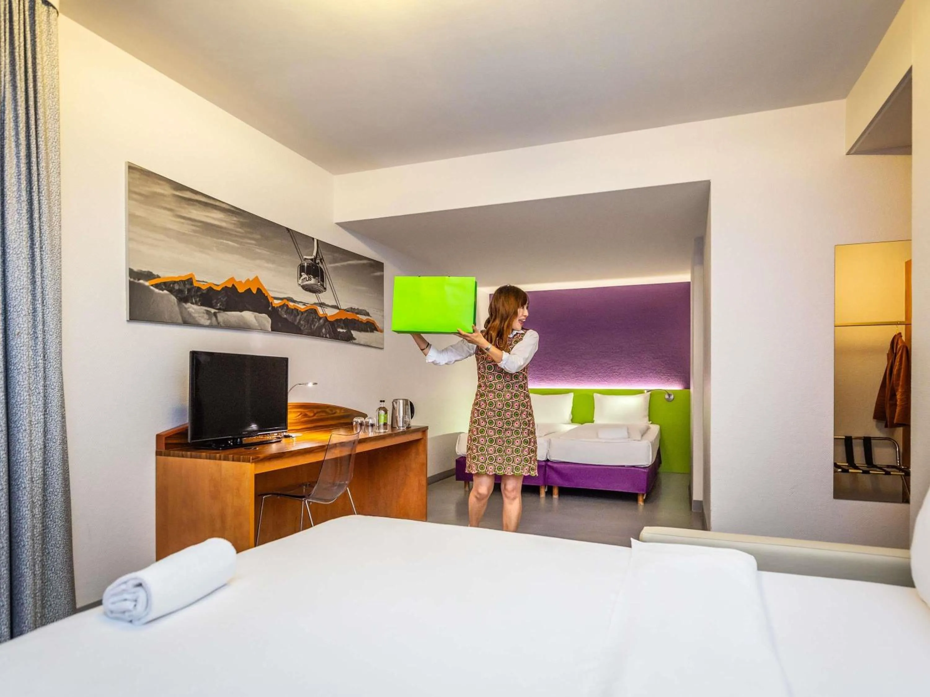 Bedroom, Bed in ibis Styles Luzern