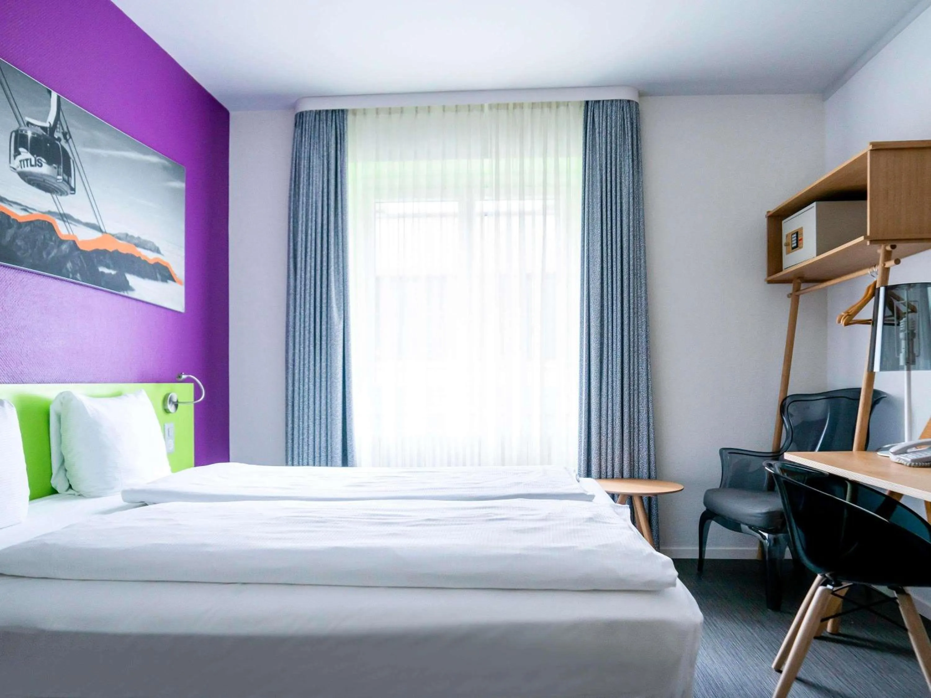Bedroom, Bed in ibis Styles Luzern