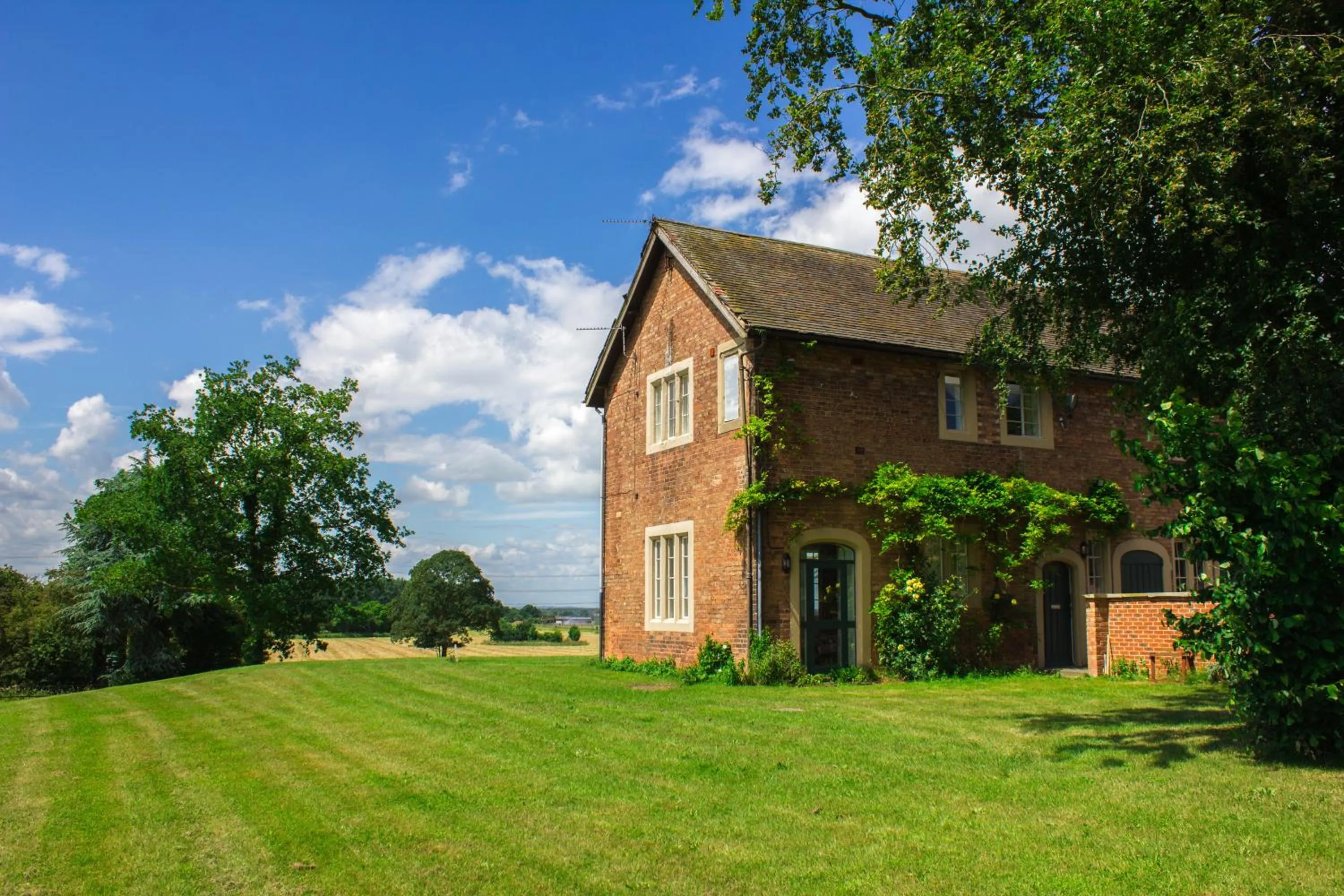 Property building in Tailor Room 4