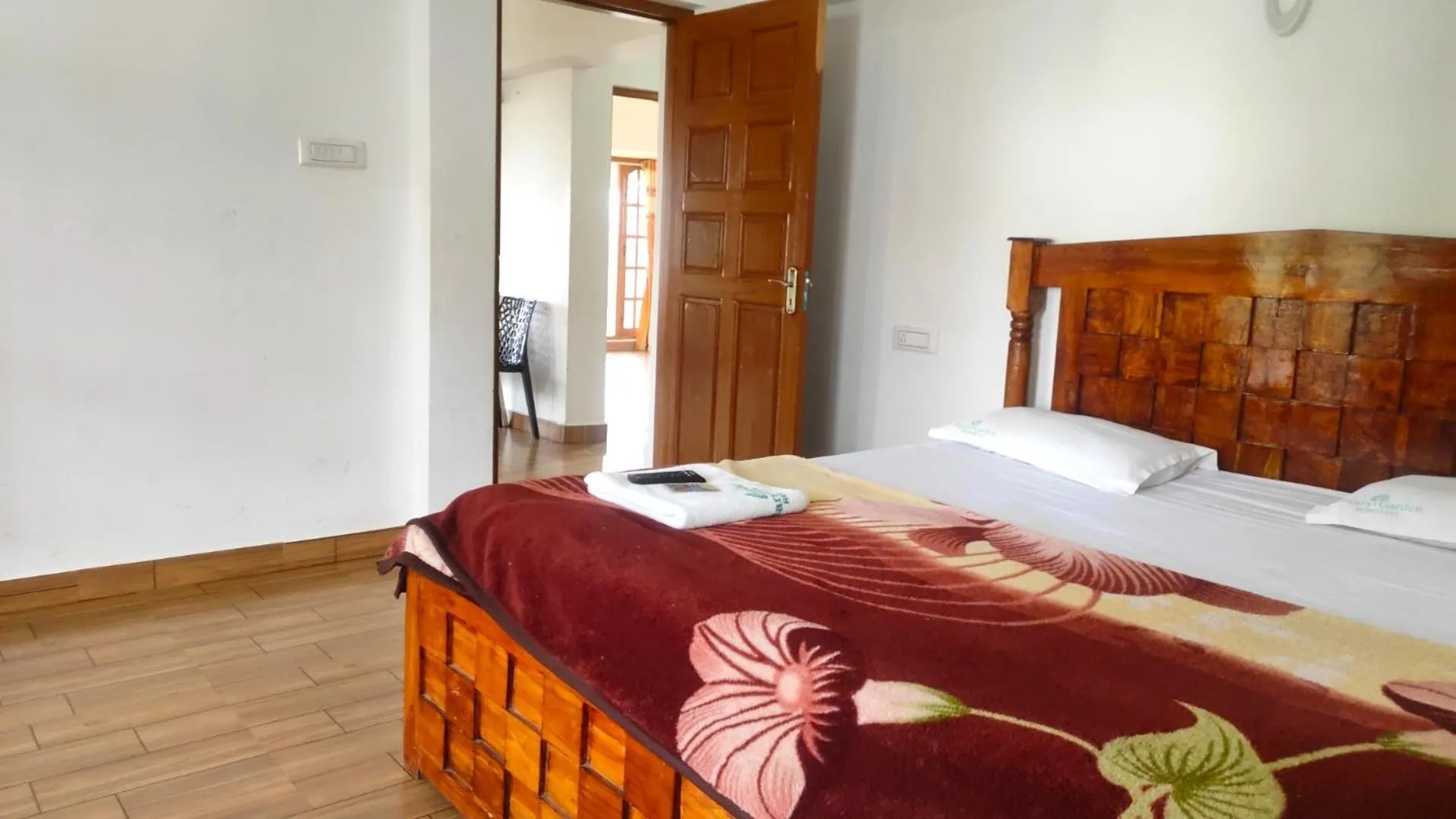 Bed in Pears Garden Royal Suite
