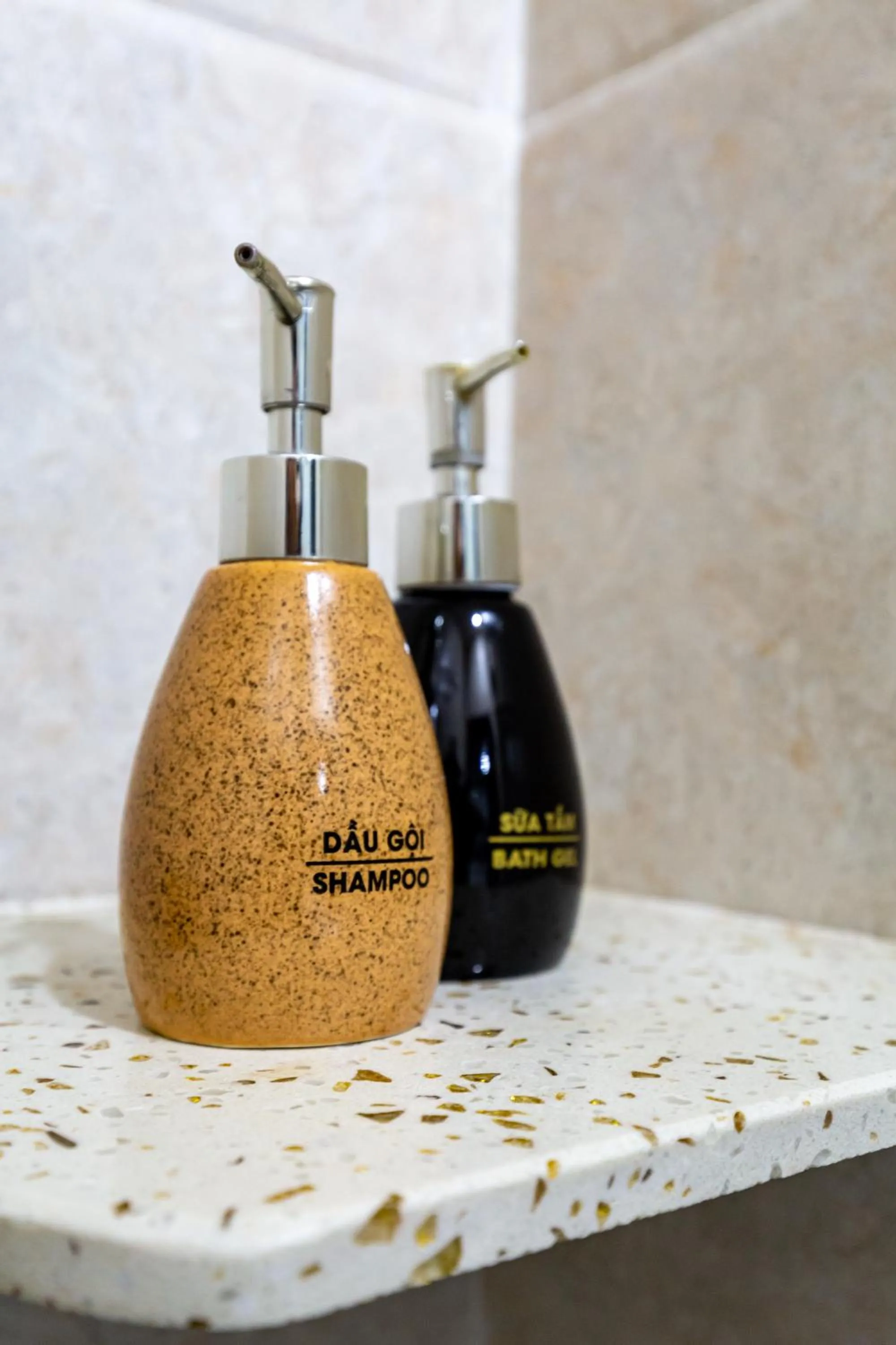 Shower in Cola's Homestay