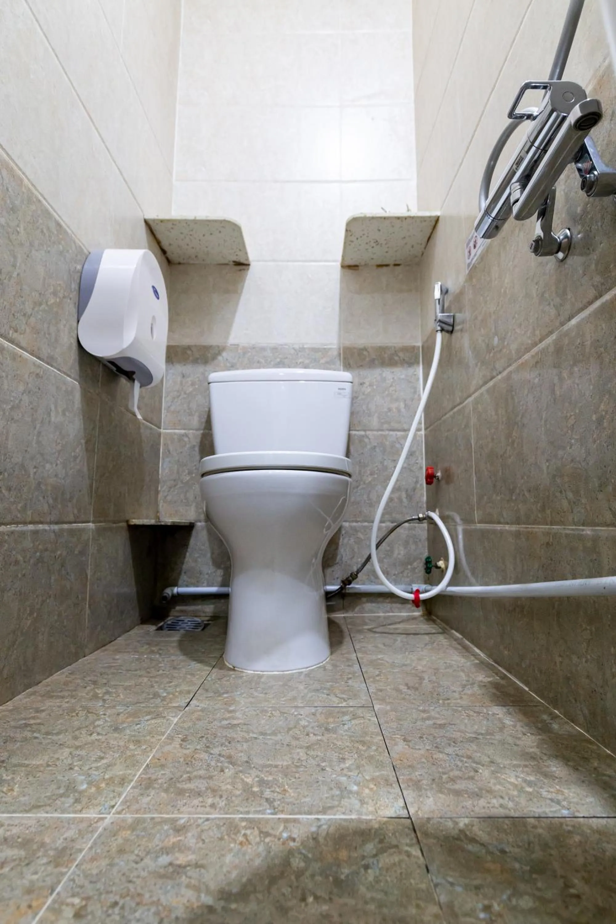 Toilet in Cola's Homestay