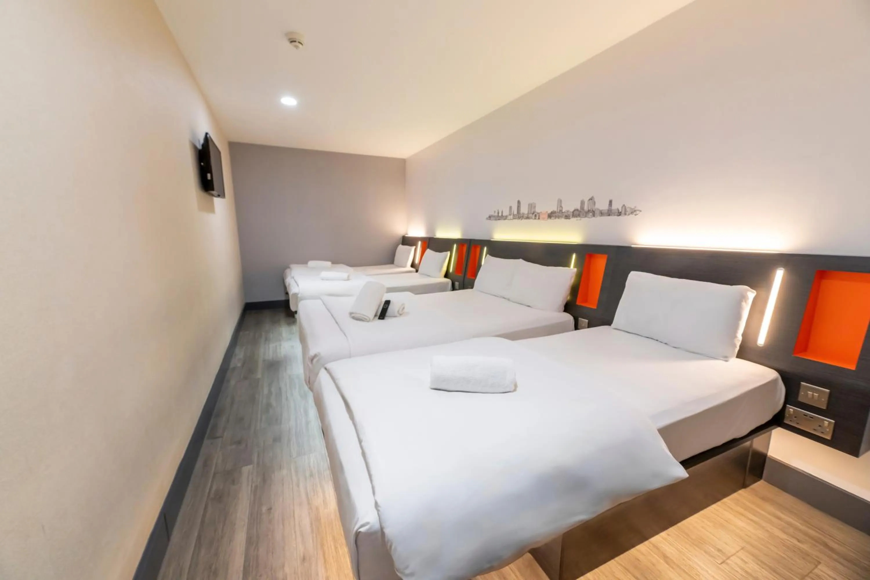 Photo of the whole room, Bed in easyHotel Leeds
