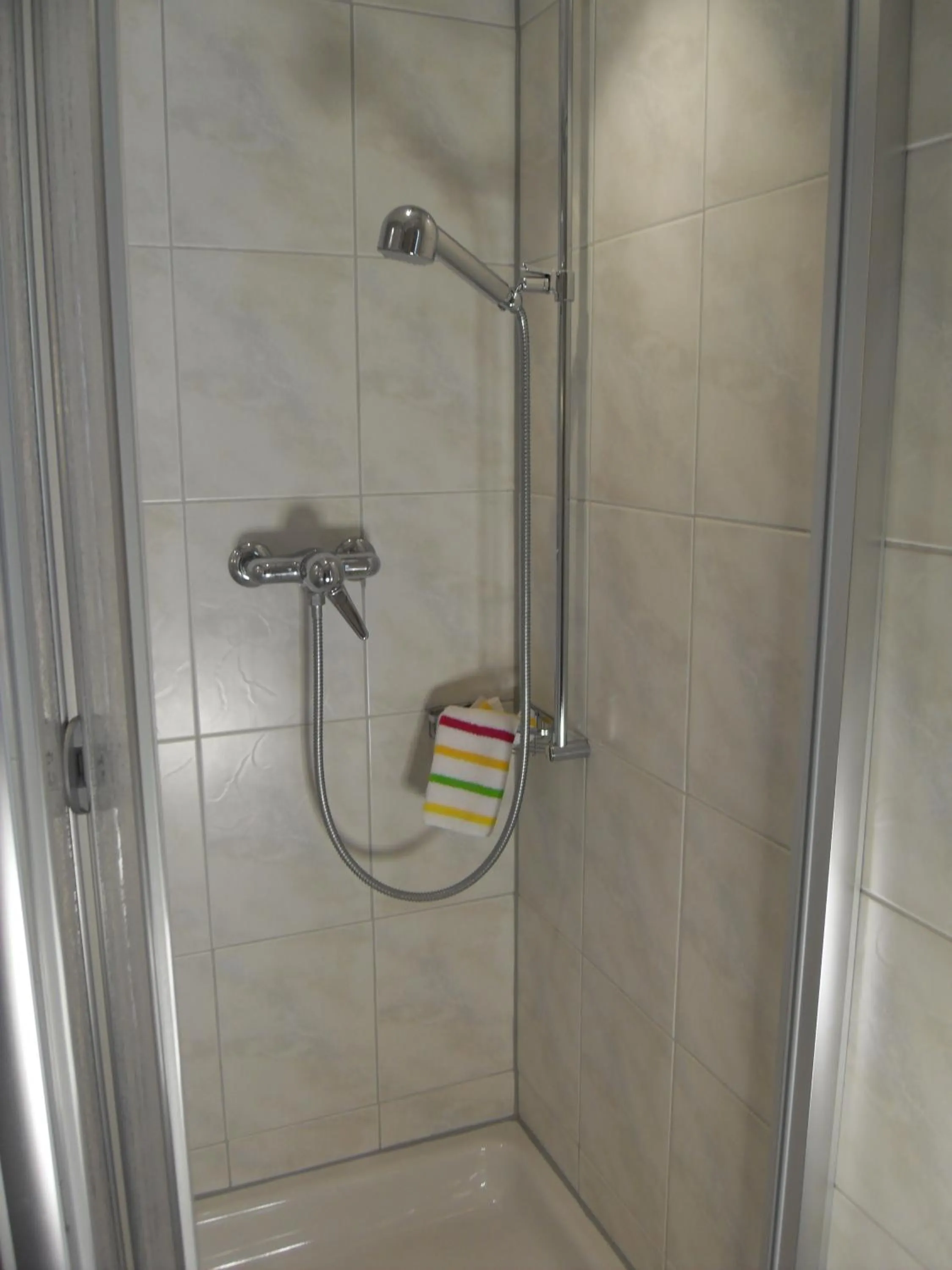 Photo of the whole room in Hotel Alpina