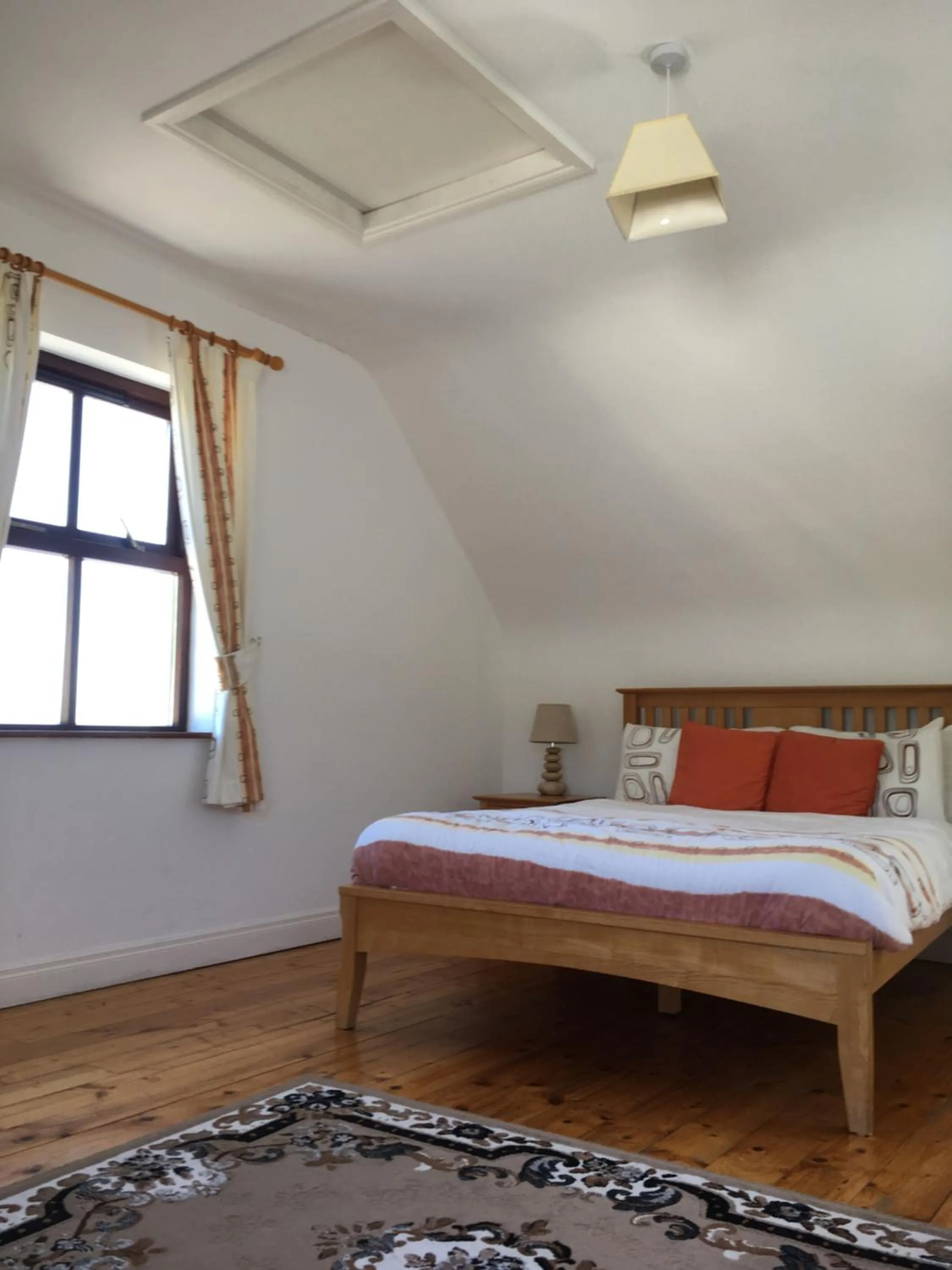 Bedroom, Bed in O'Connors Guesthouse