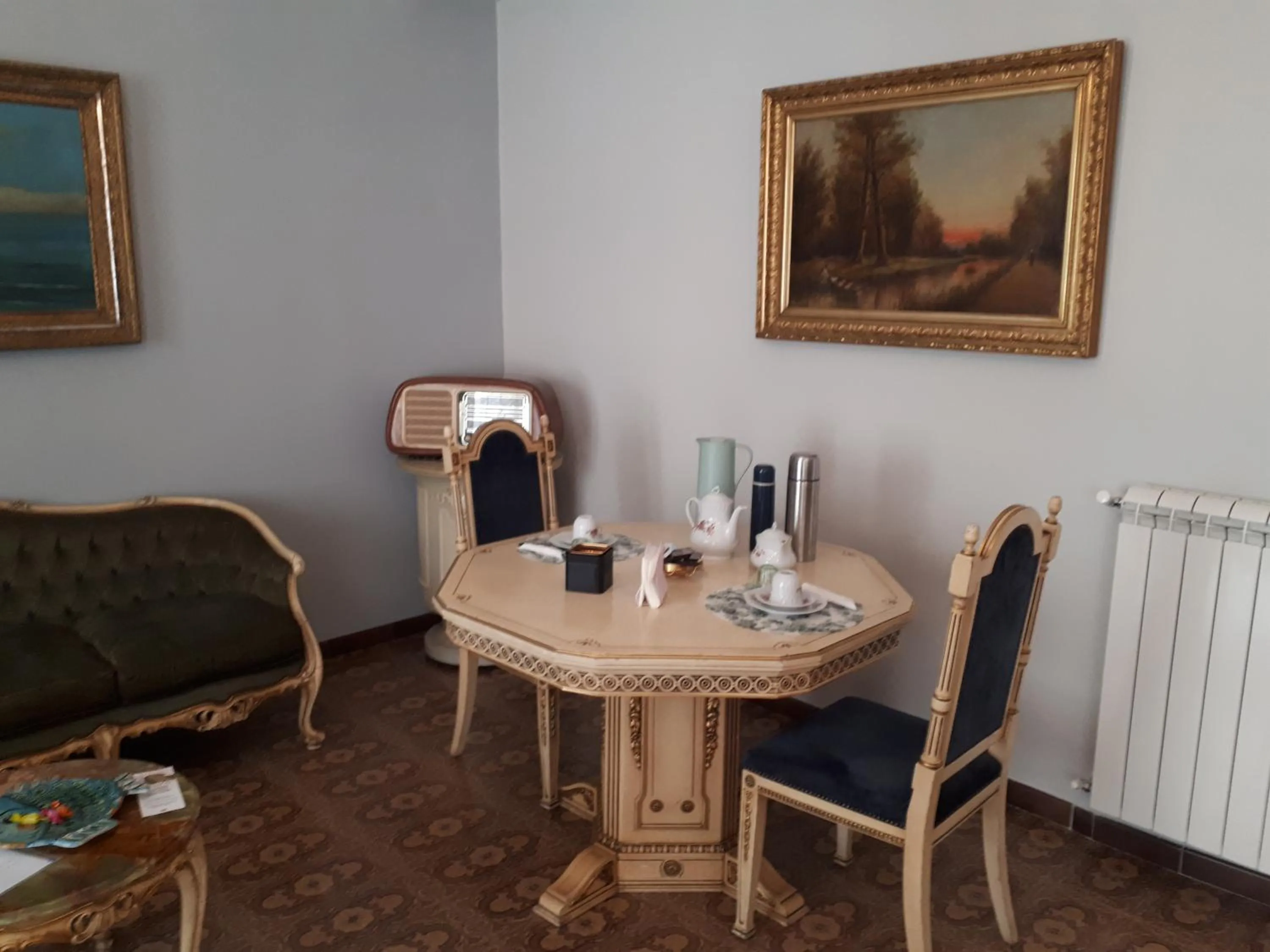 Coffee/tea facilities in Villa Ada B&B