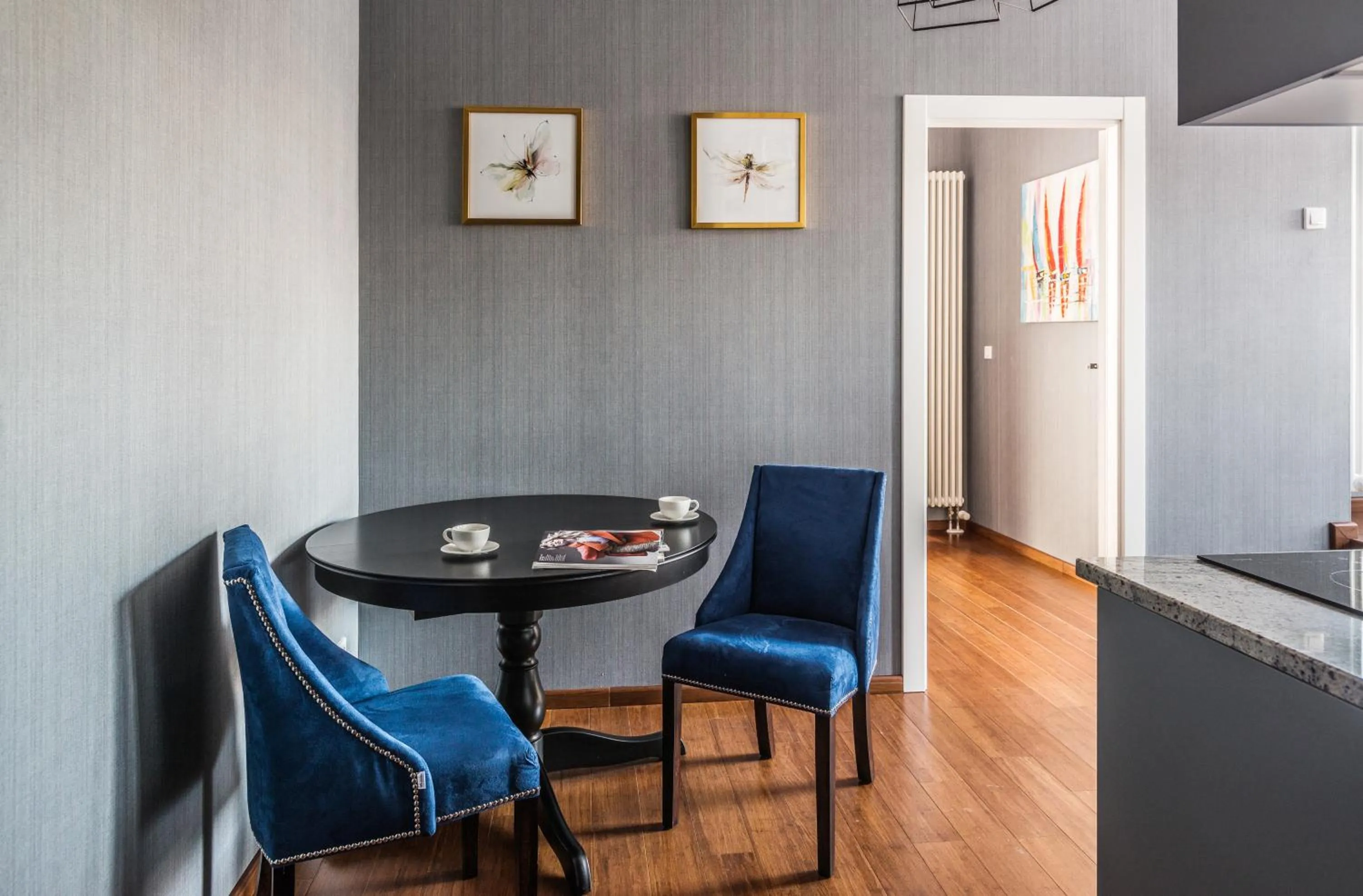 Photo of the whole room in Triton Park Apartments