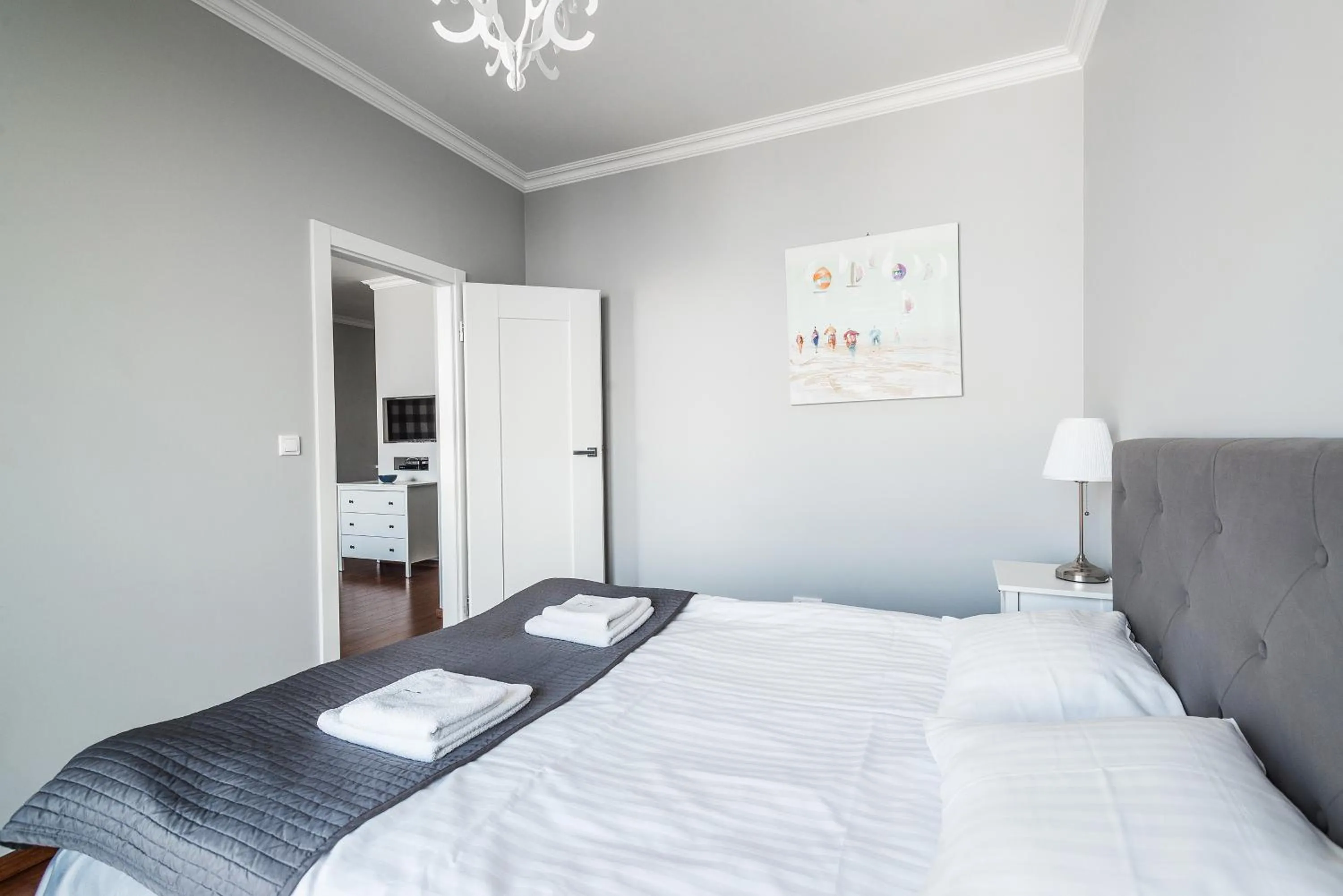 Bedroom, Bed in Triton Park Apartments