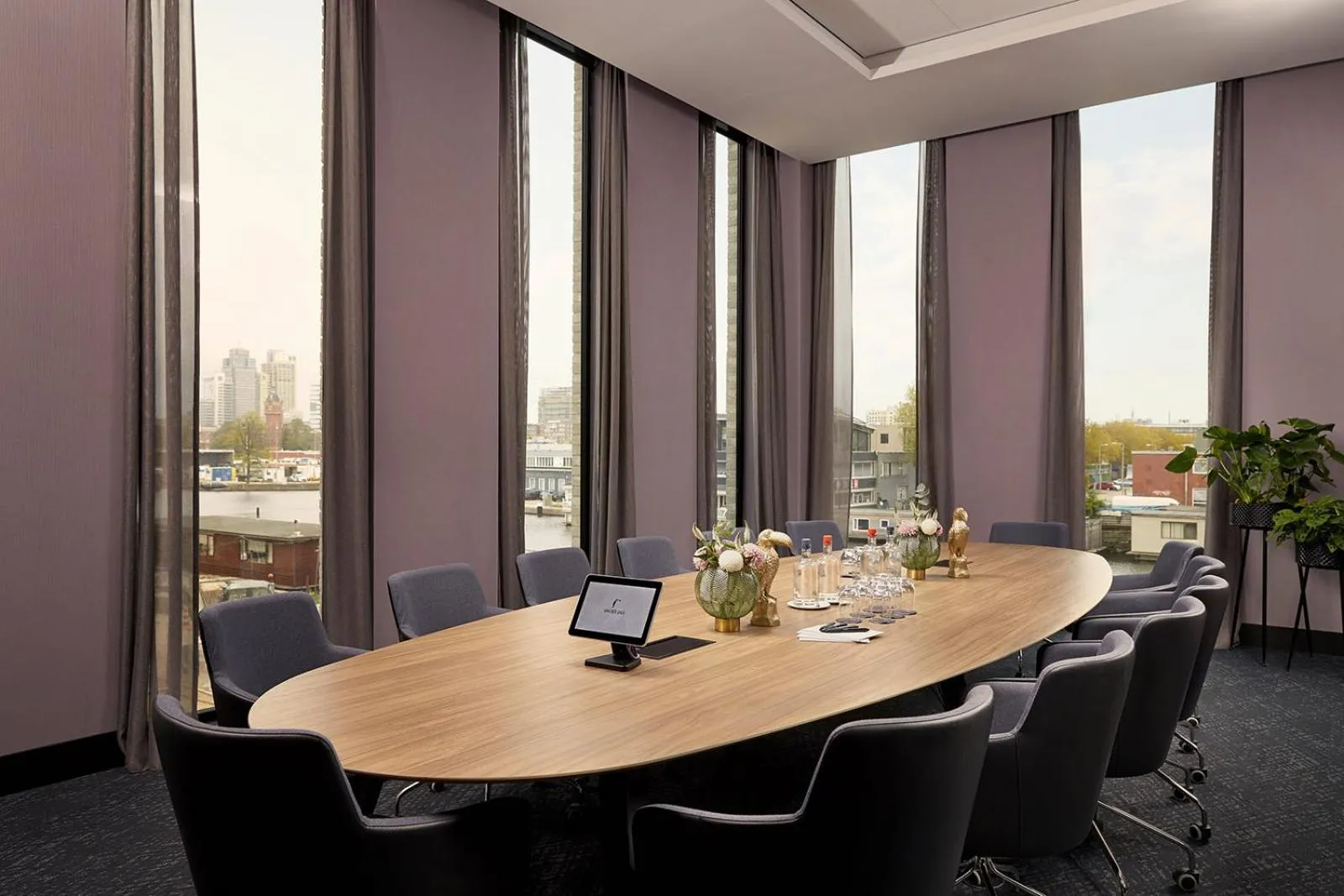 Business facilities in Van der Valk Hotel Amsterdam - Amstel