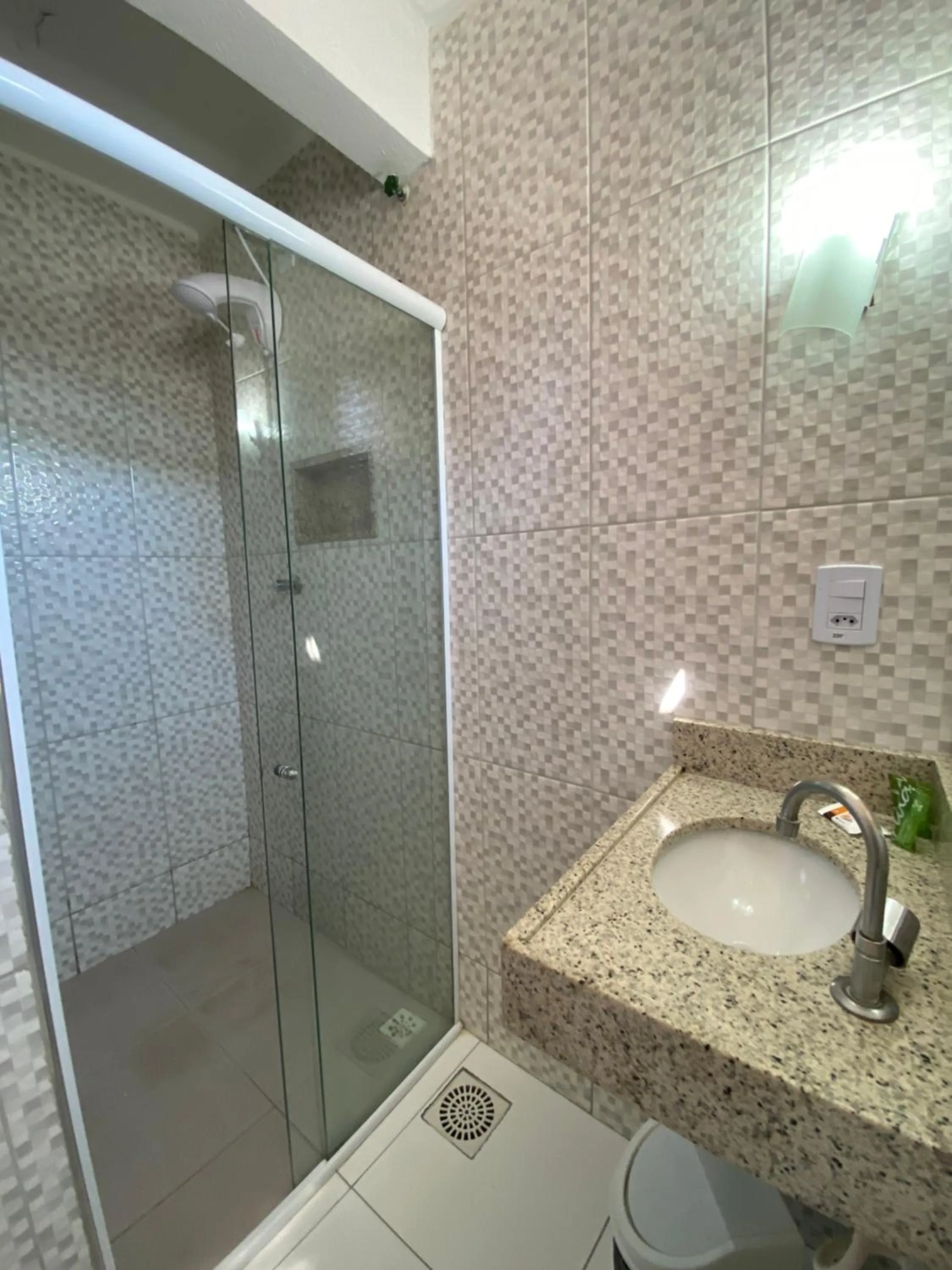 Bathroom in Maré Praia Hotel